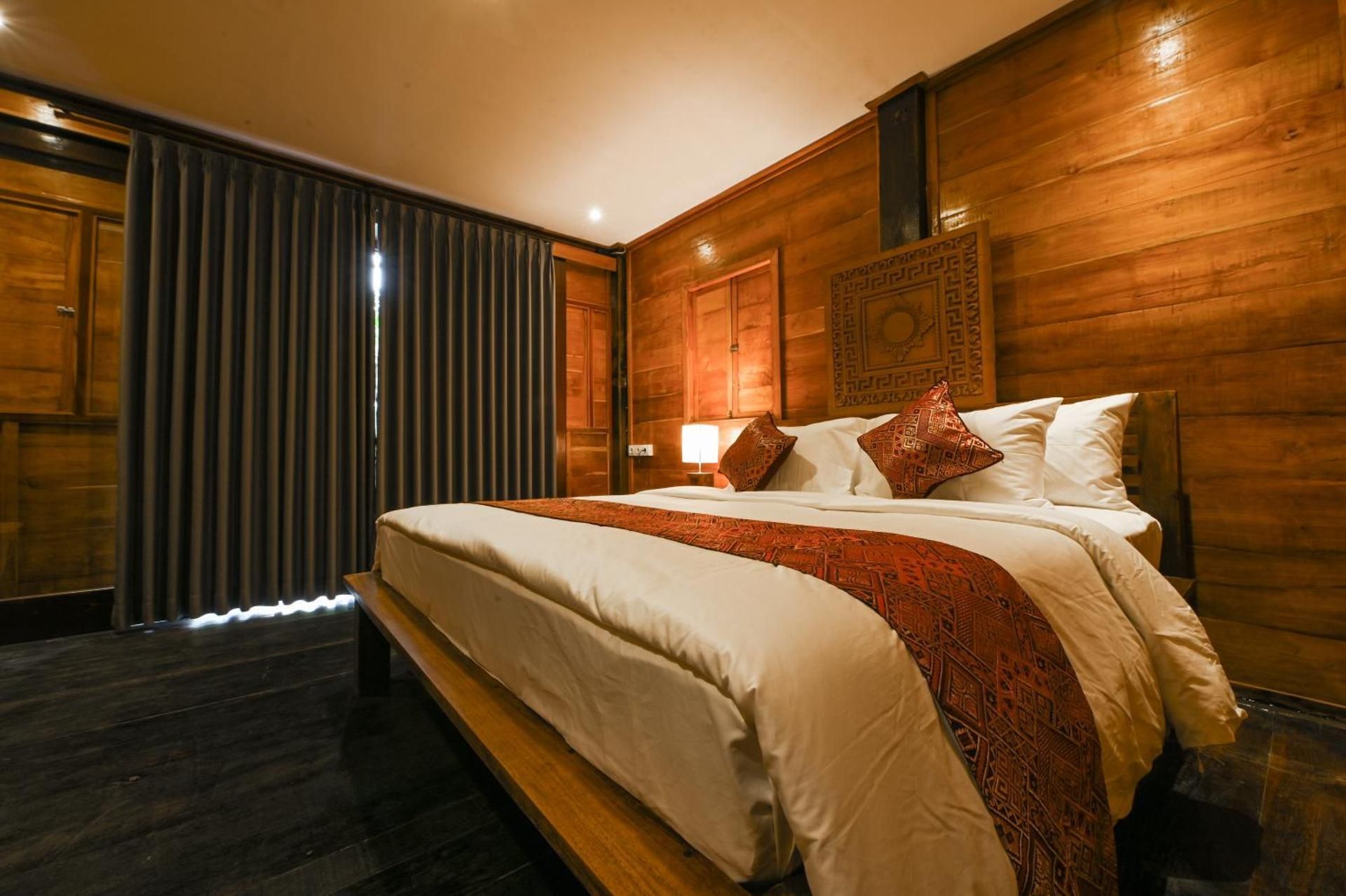 One-Bedroom Bungalow