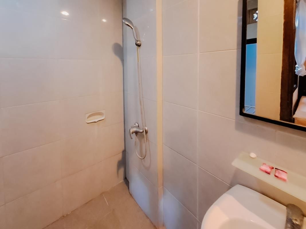 The Lavana Arimanu Kuta 1 Twin Bed Room 3