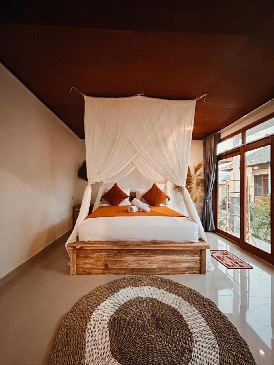 Double Room with Mountain View