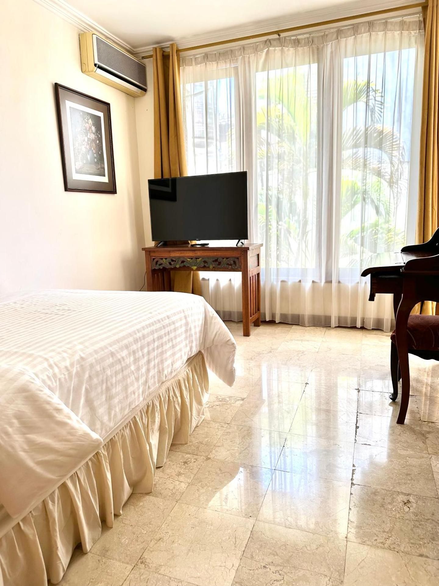 Single Room with Balcony