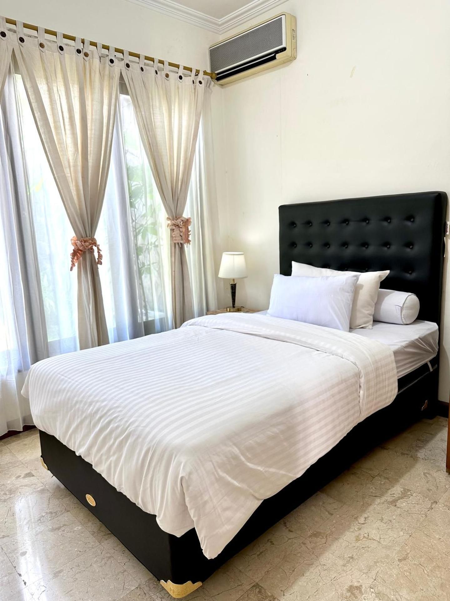Single Room with Garden View
