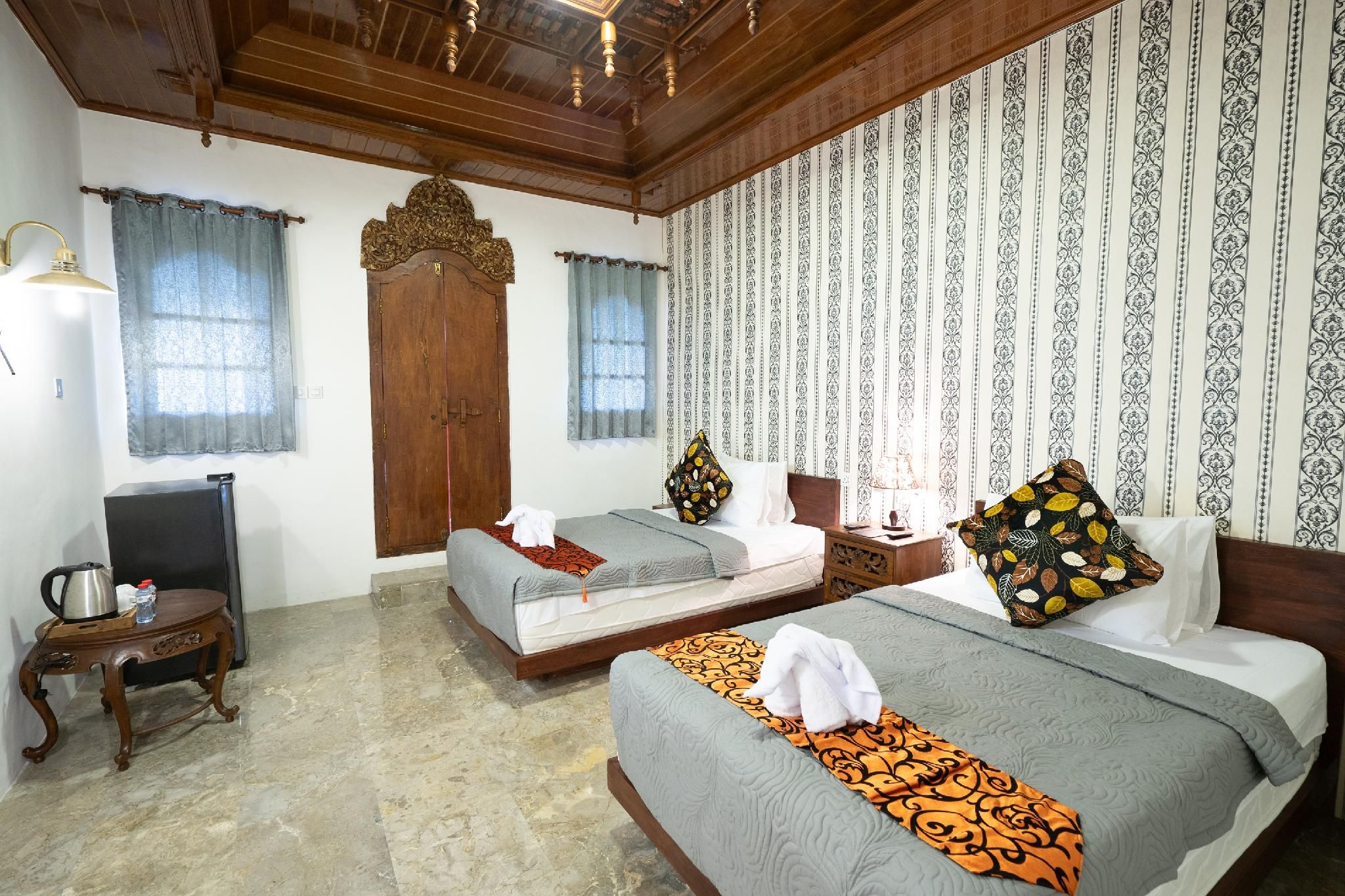 Superior Twin Bed Room