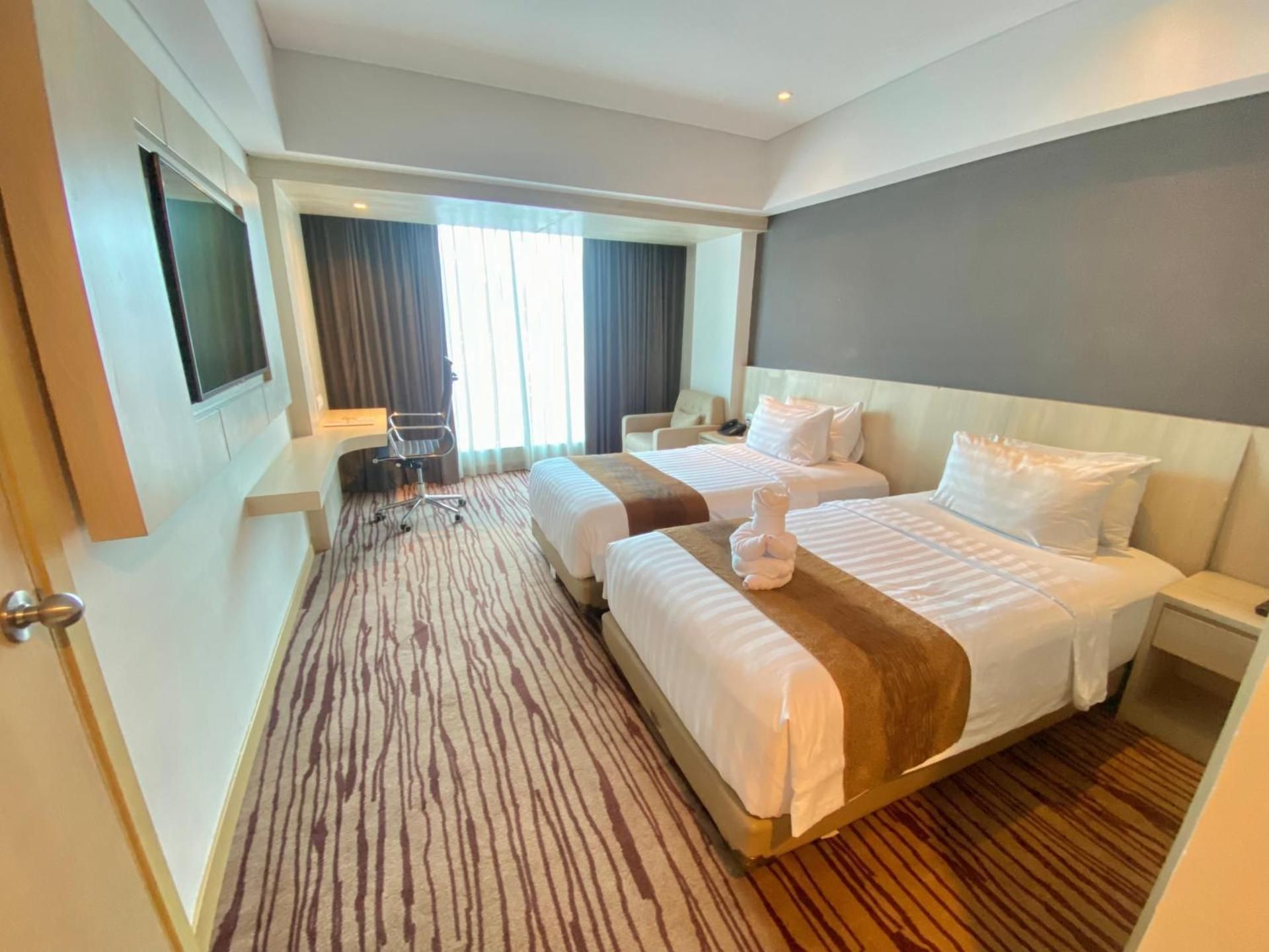Premier Room