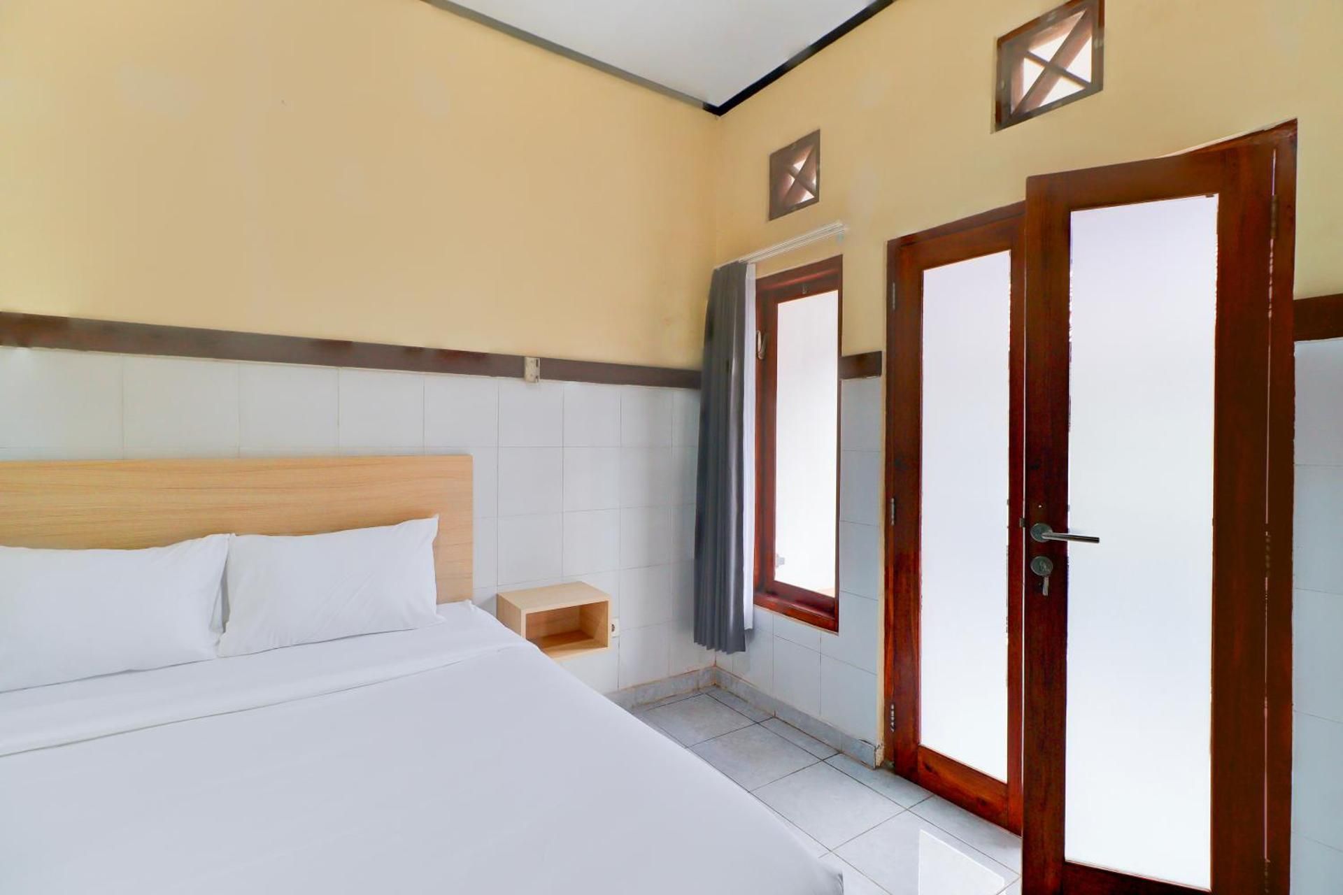 Economy Twin Room