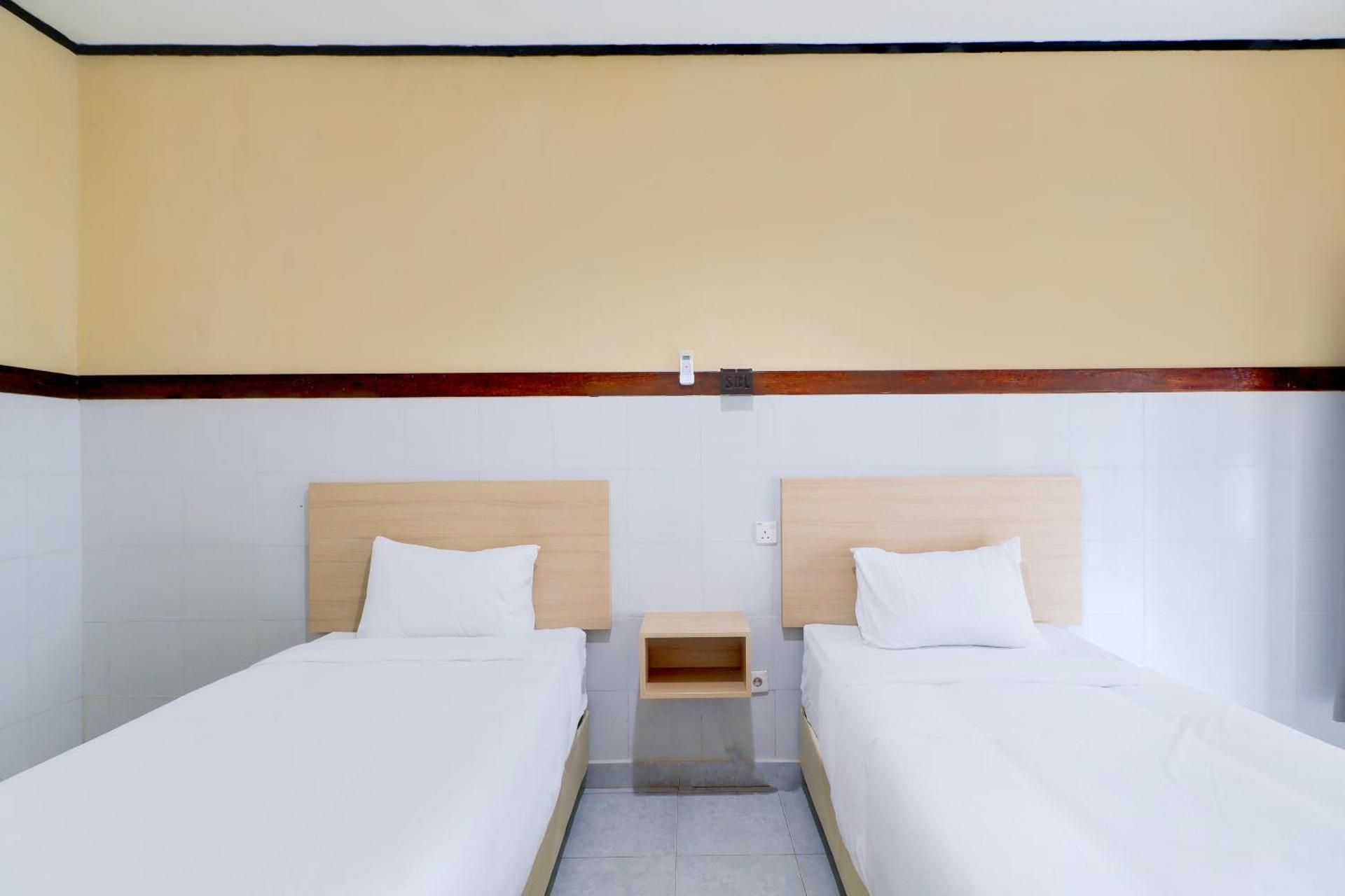 Economy Twin Room