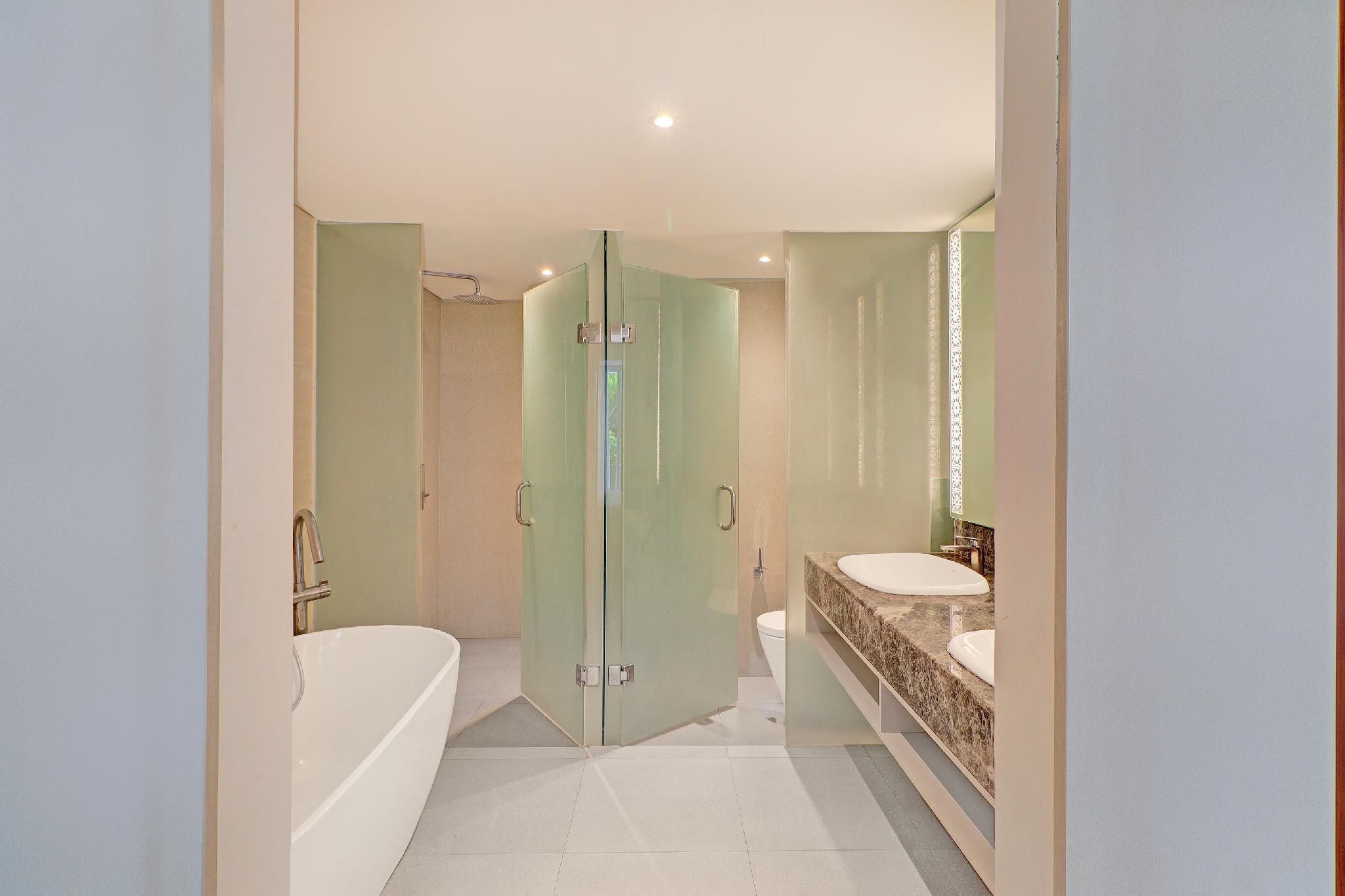 Junior Suite with Pool Access