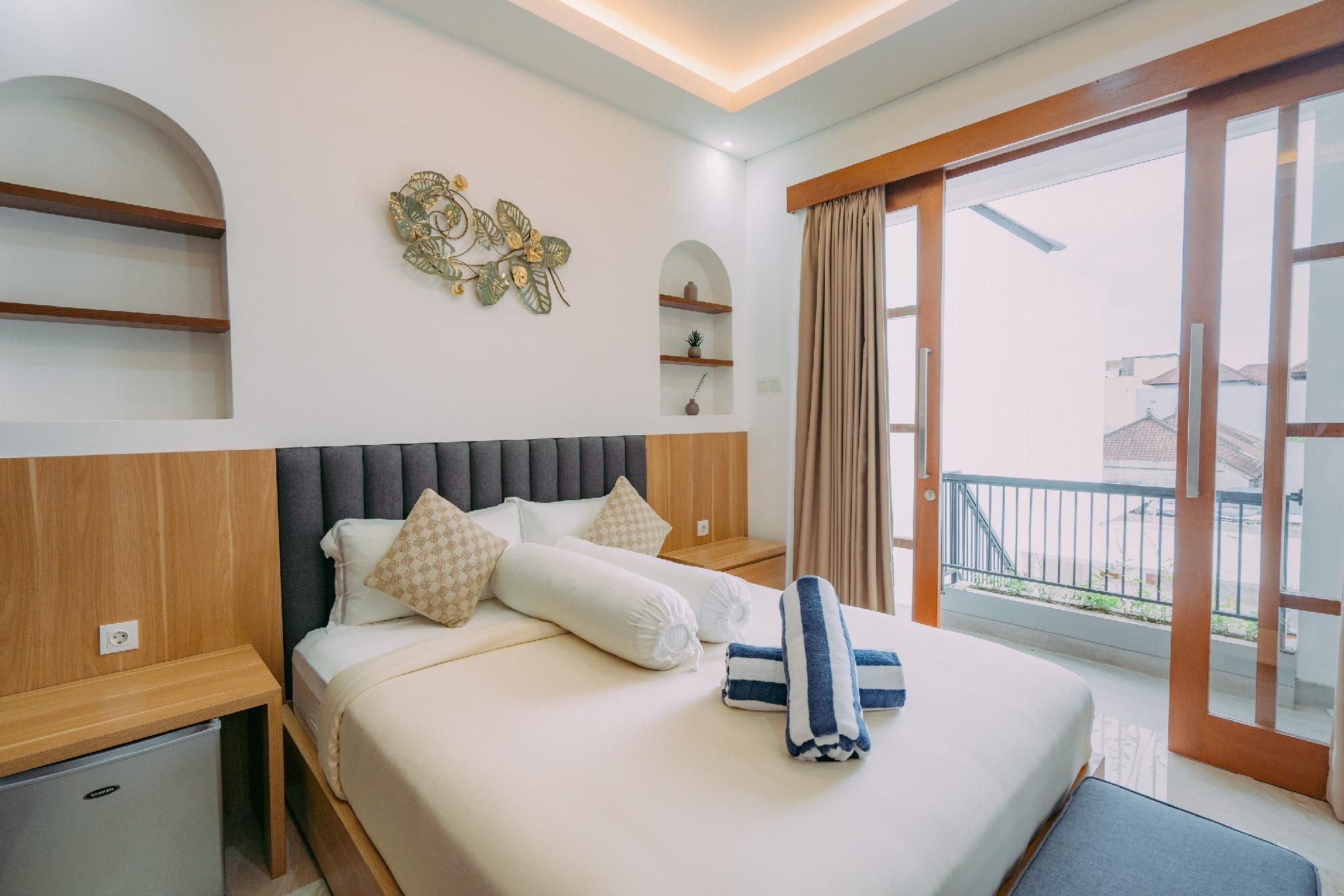2 Bedroom
