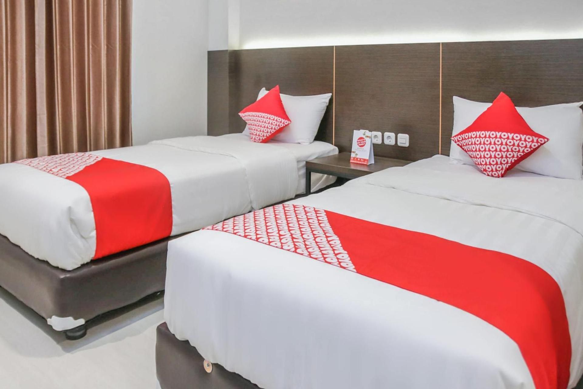 Hotel O Azzahra Guest House Syariah Standard Twin Room