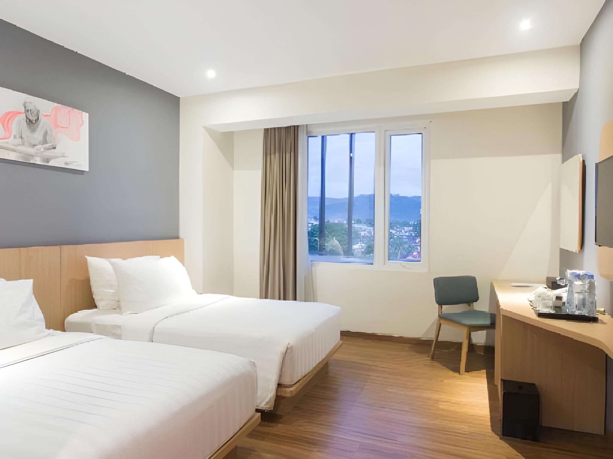 Deluxe Twin Bay View