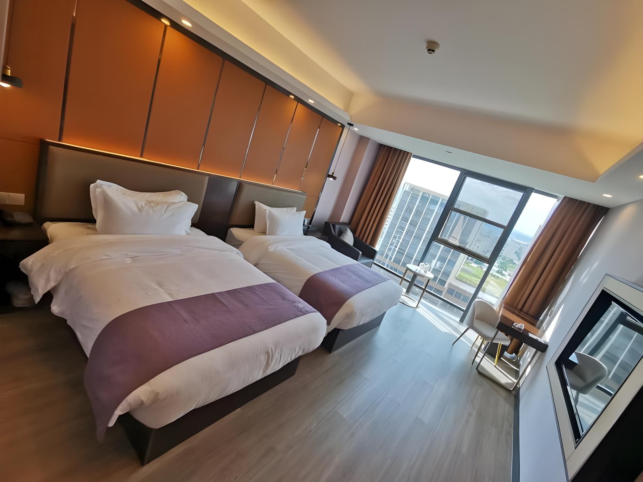 Twin Deluxe Room