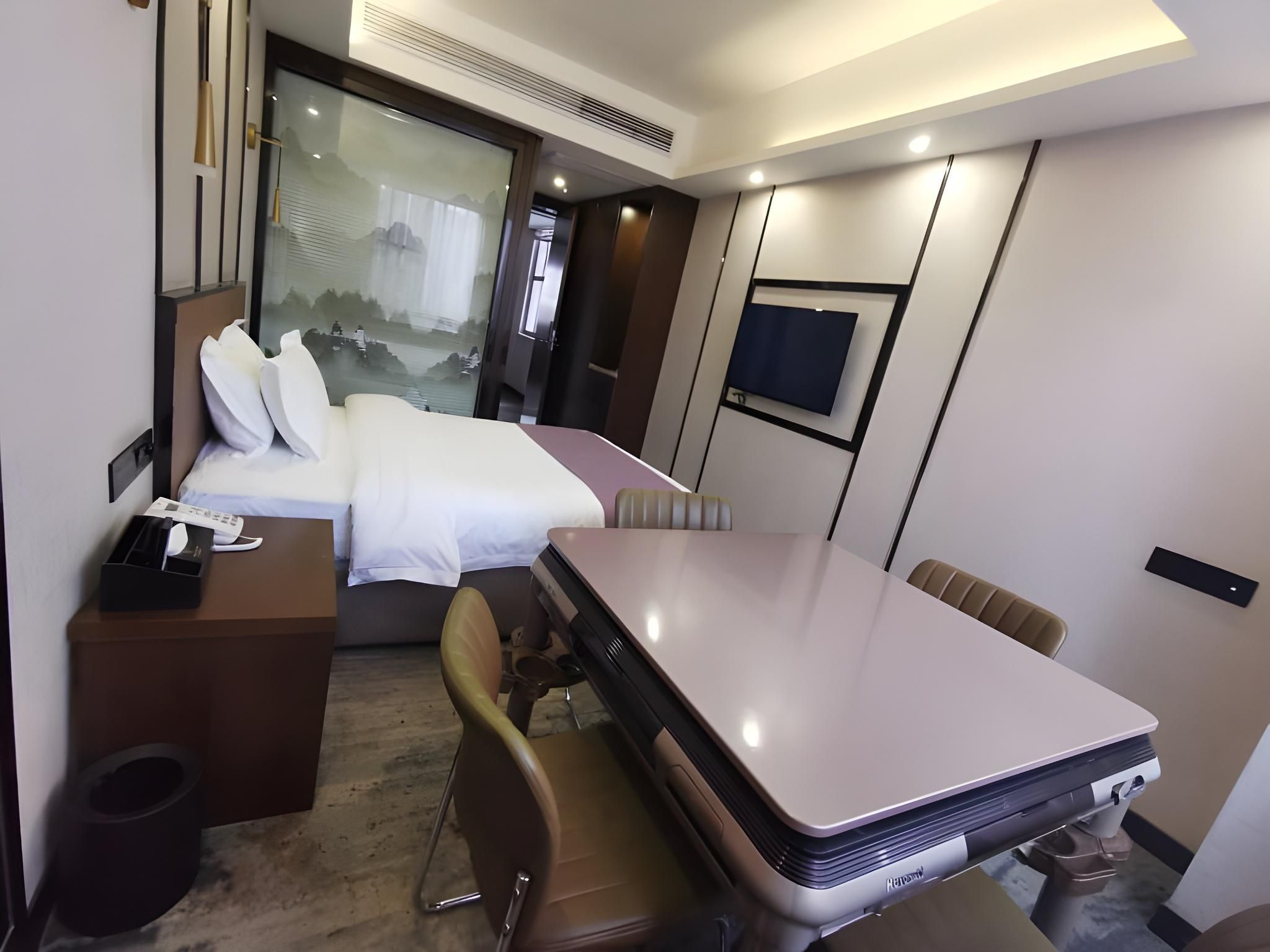 GTI - Feature 1 Bed Room, Mahjong