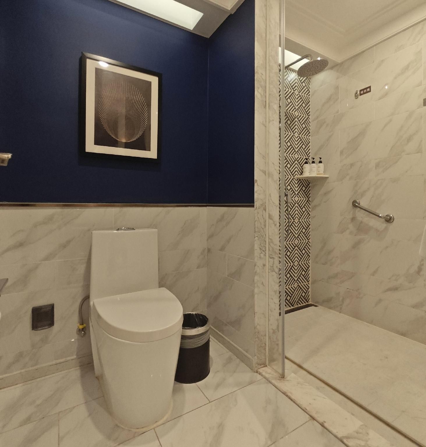 WH - Cinema Business Room