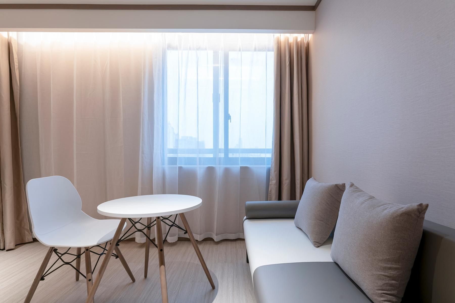 Huazhu - Family Room