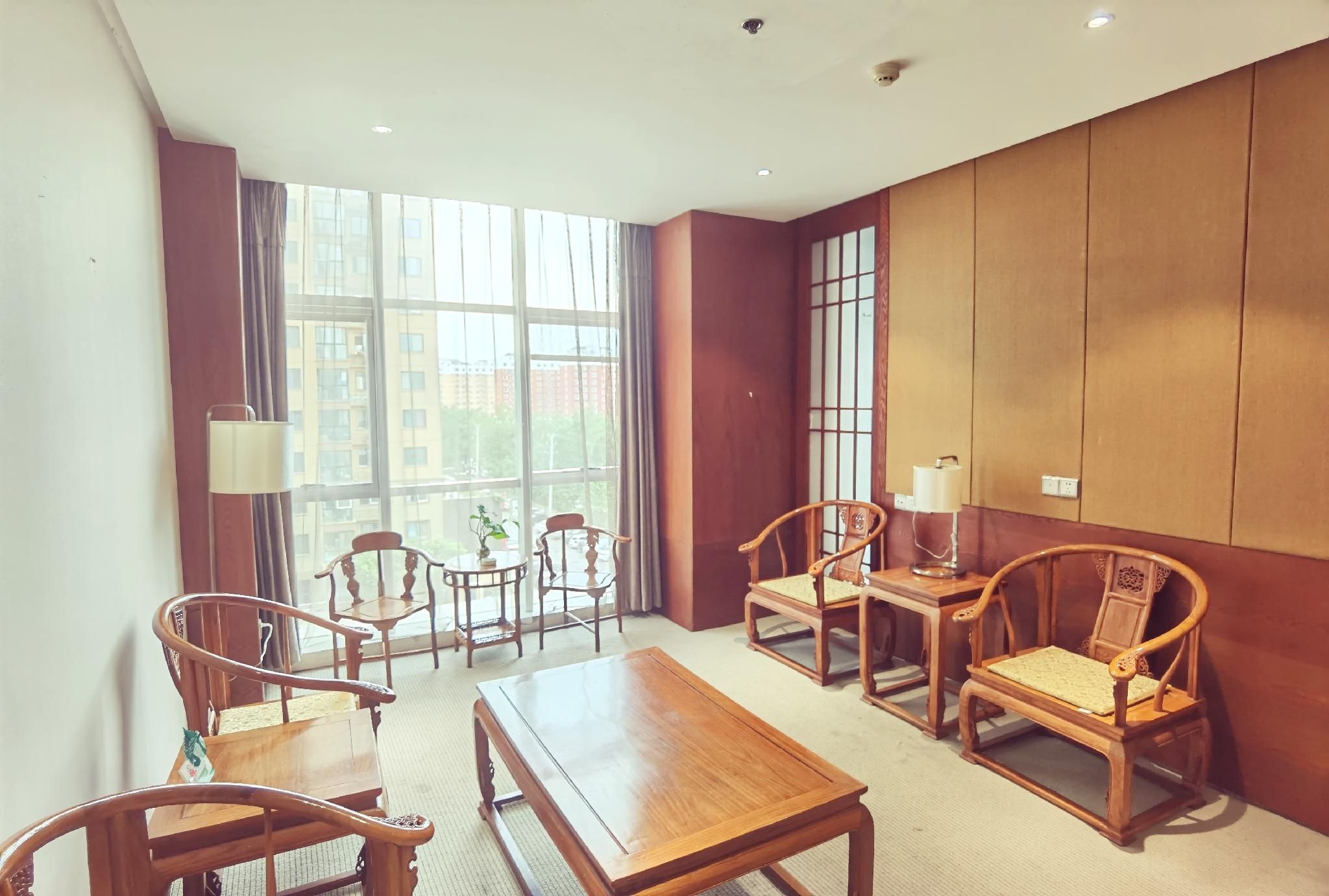 Huazhu - Deluxe Suite