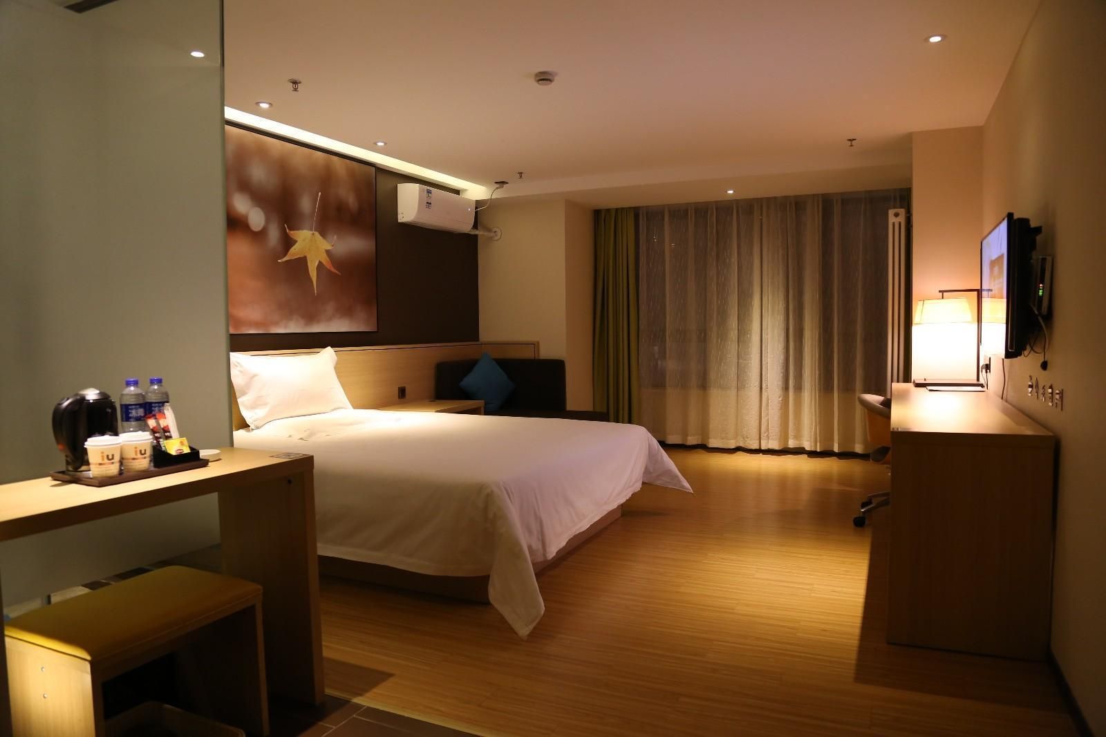 IU Compact U S Bed Room
