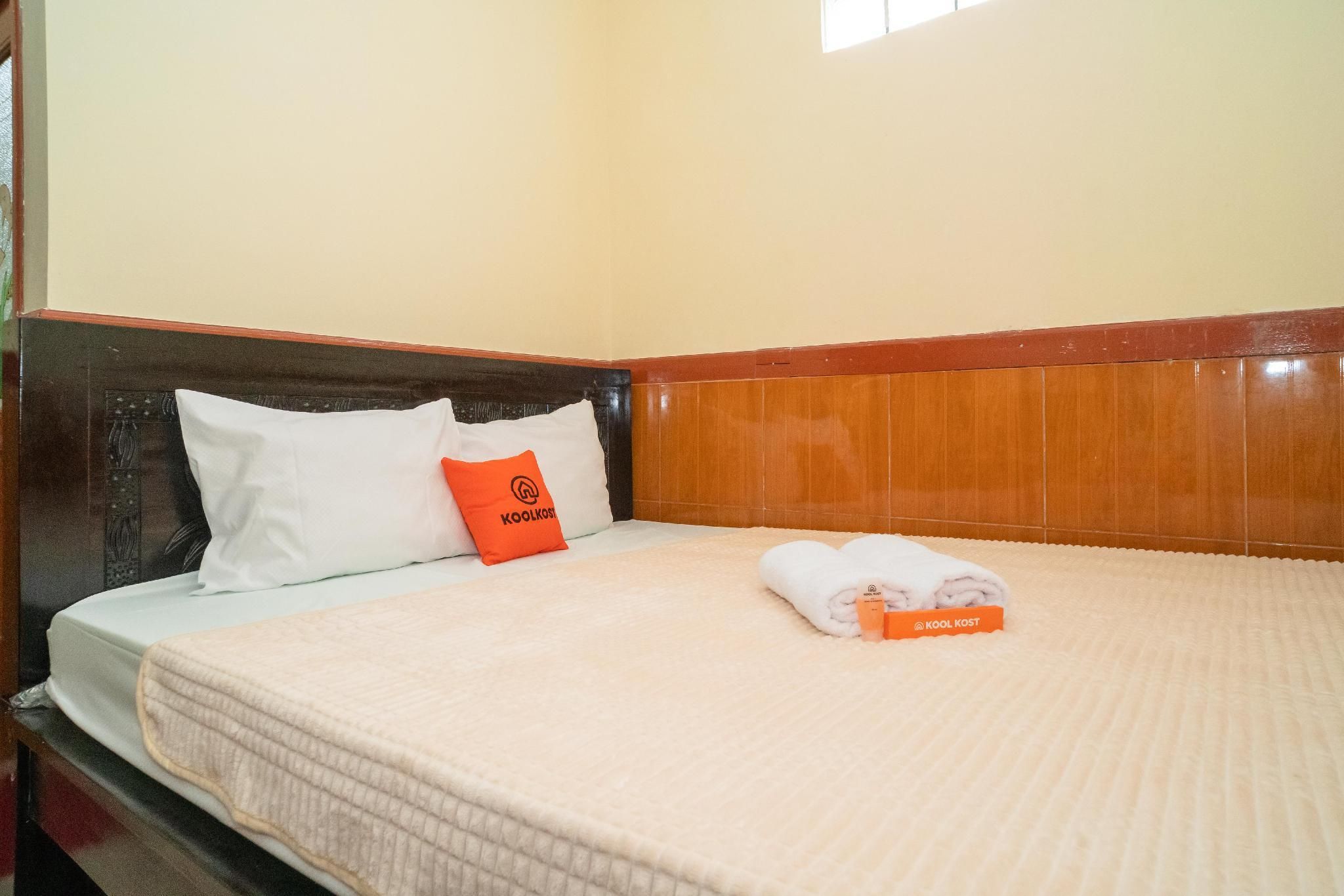KoolKost @ Taman Duta Depok Standard Room