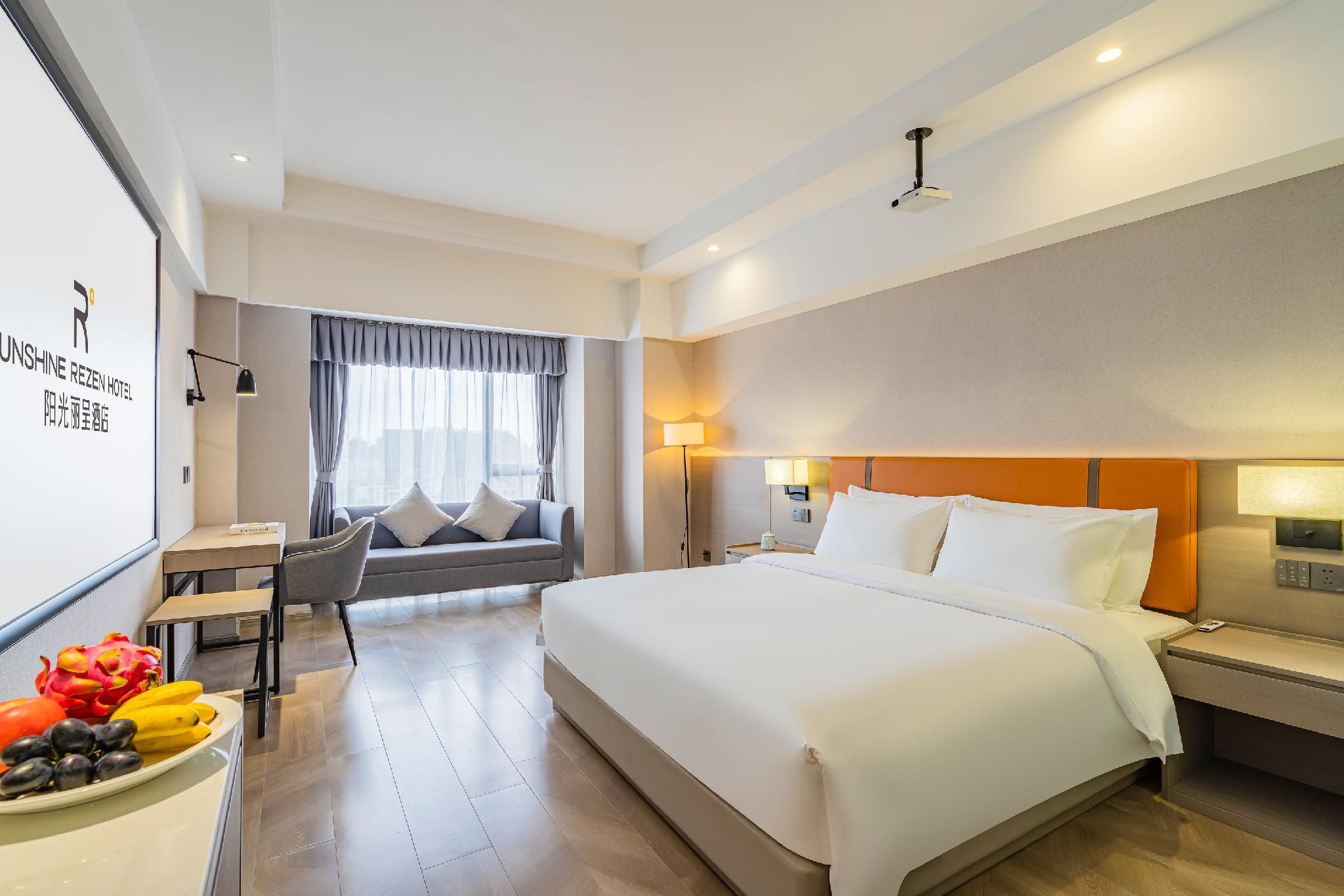 Rezen - Deluxe 1 Bed Room