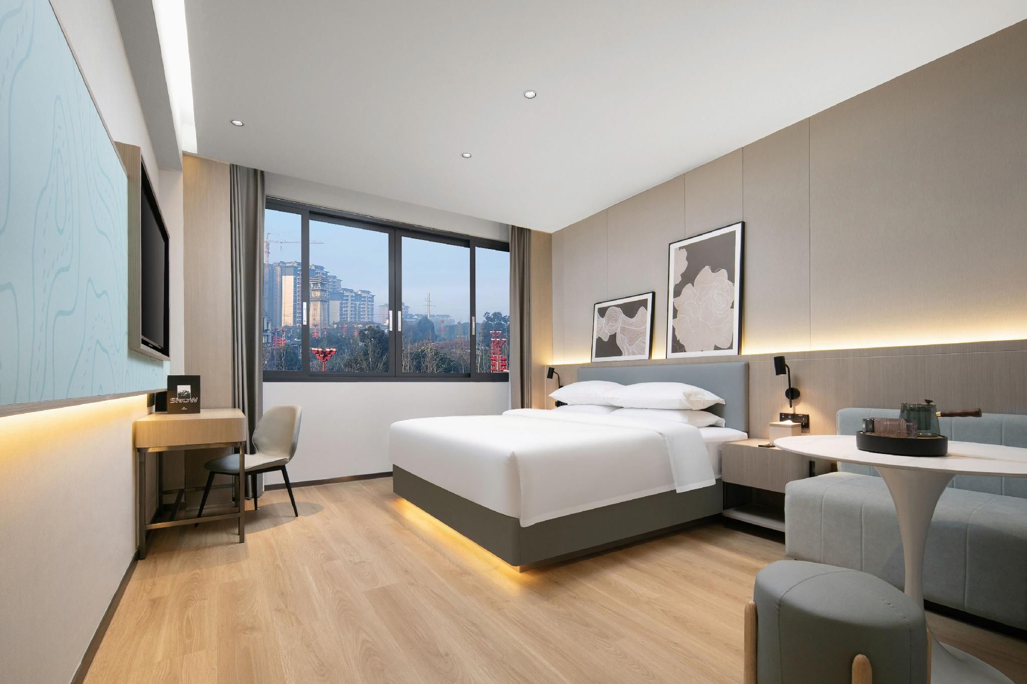 WH - Deluxe Bed Room