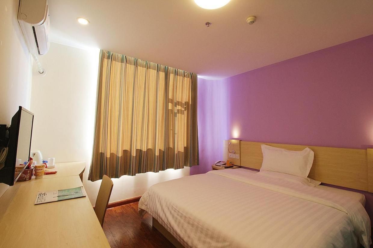Business Queen Bed Room