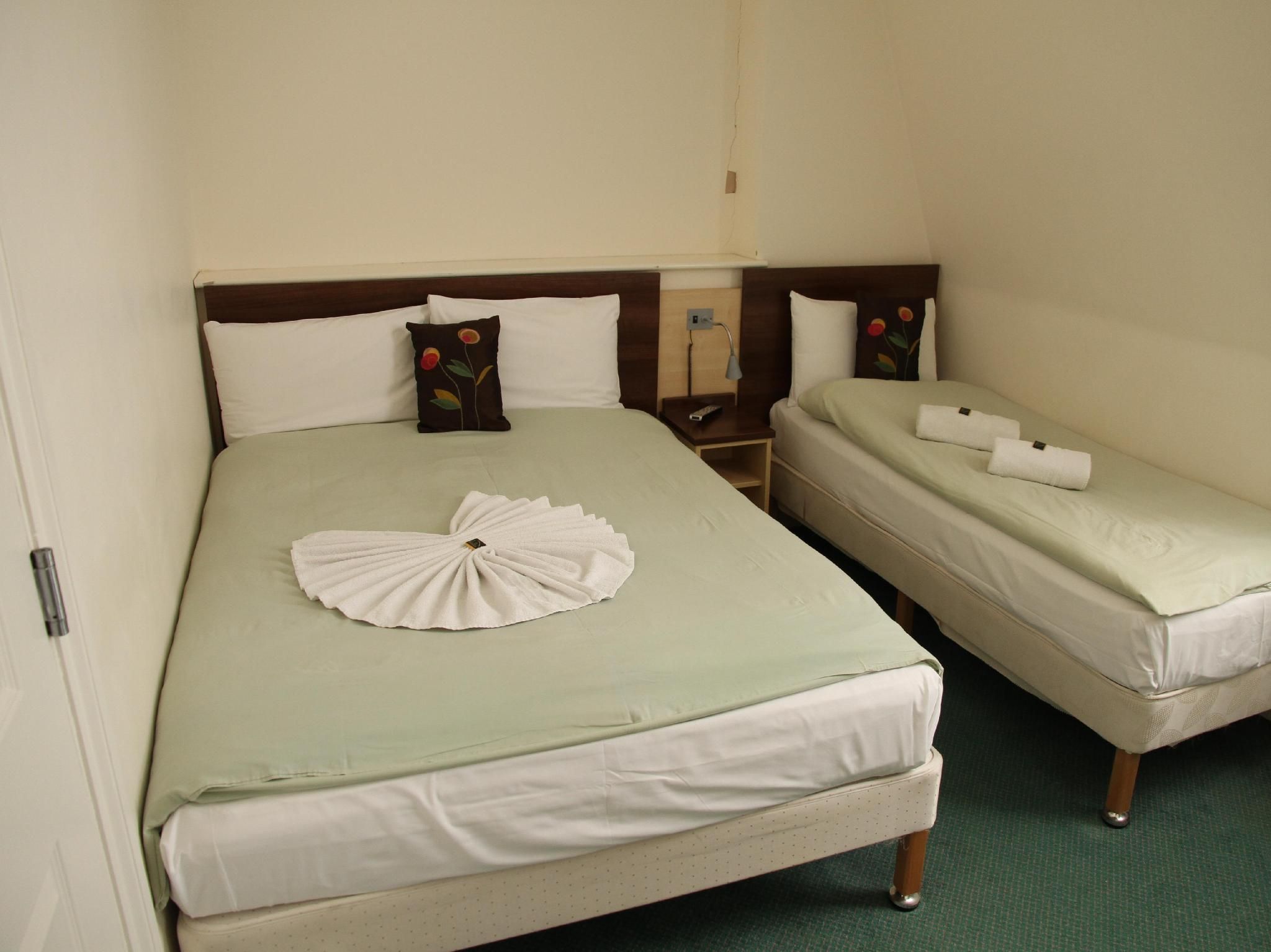 Triple Room - 1 Double + 1 Single
