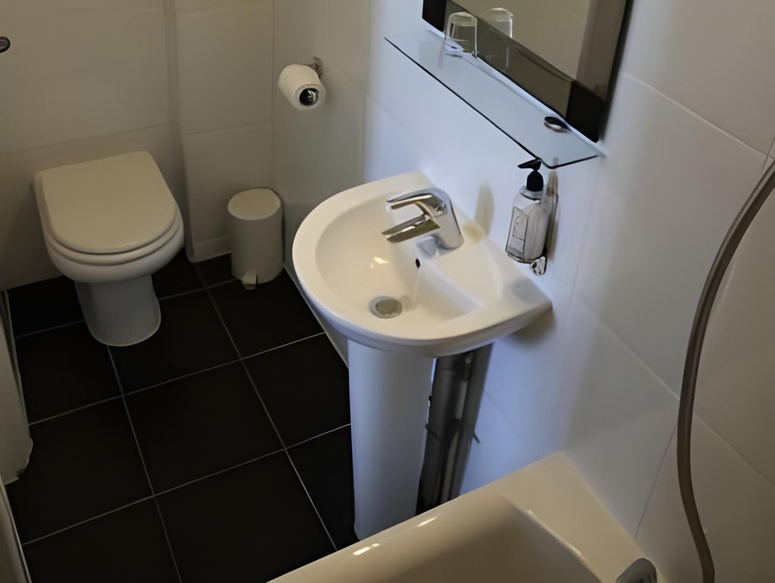 Triple Room - 3 Single Beds