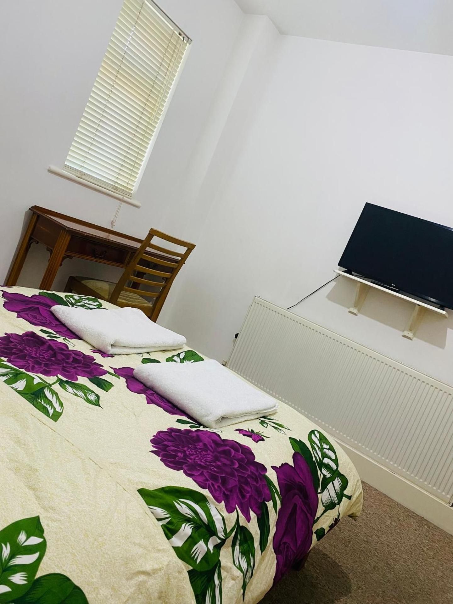 Double Room with Shared Bathroom
