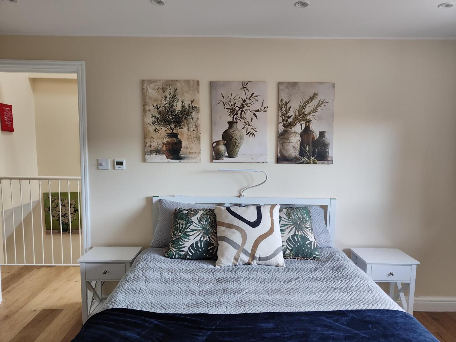 Deluxe Double Room with Shower