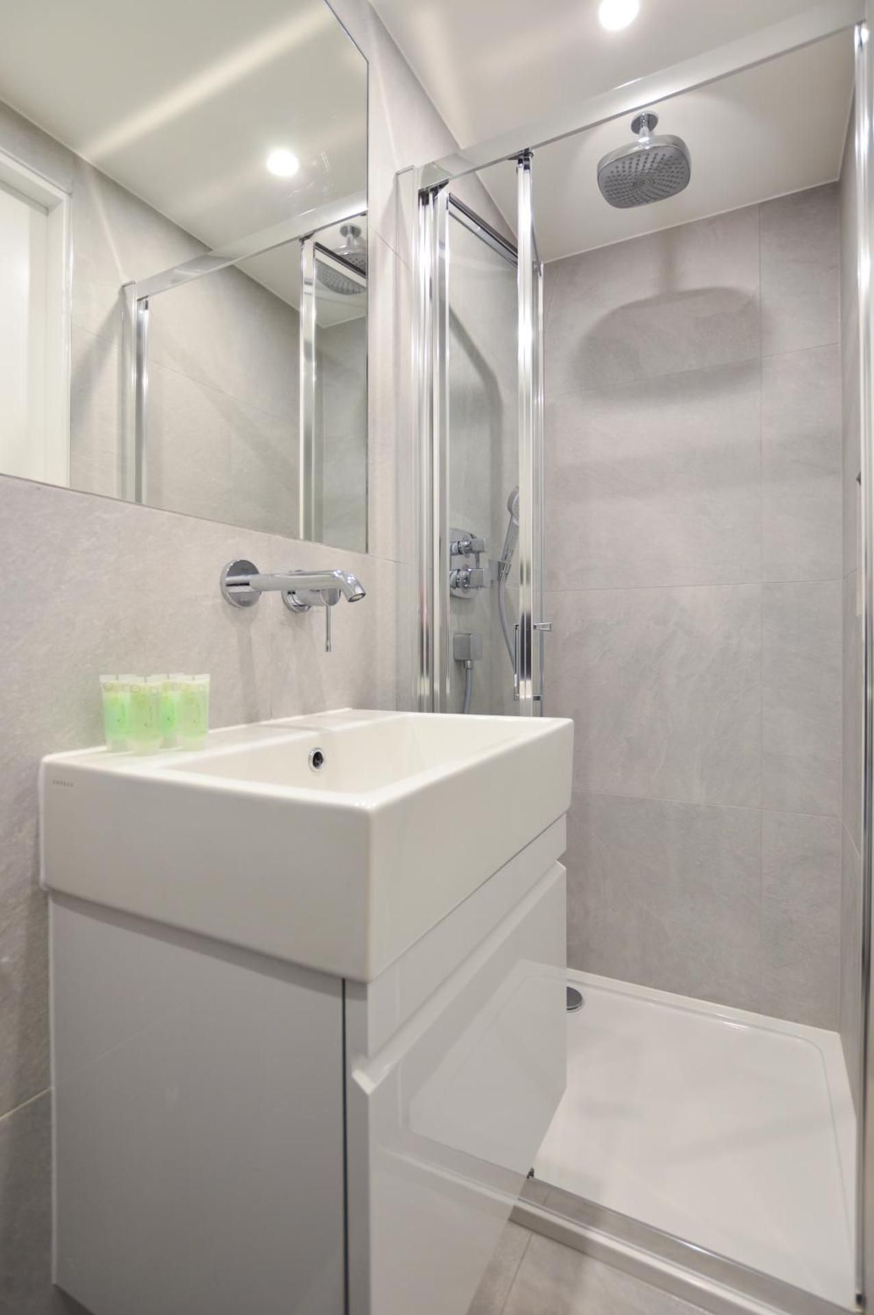 Lower Ground Floor Studio Apartment