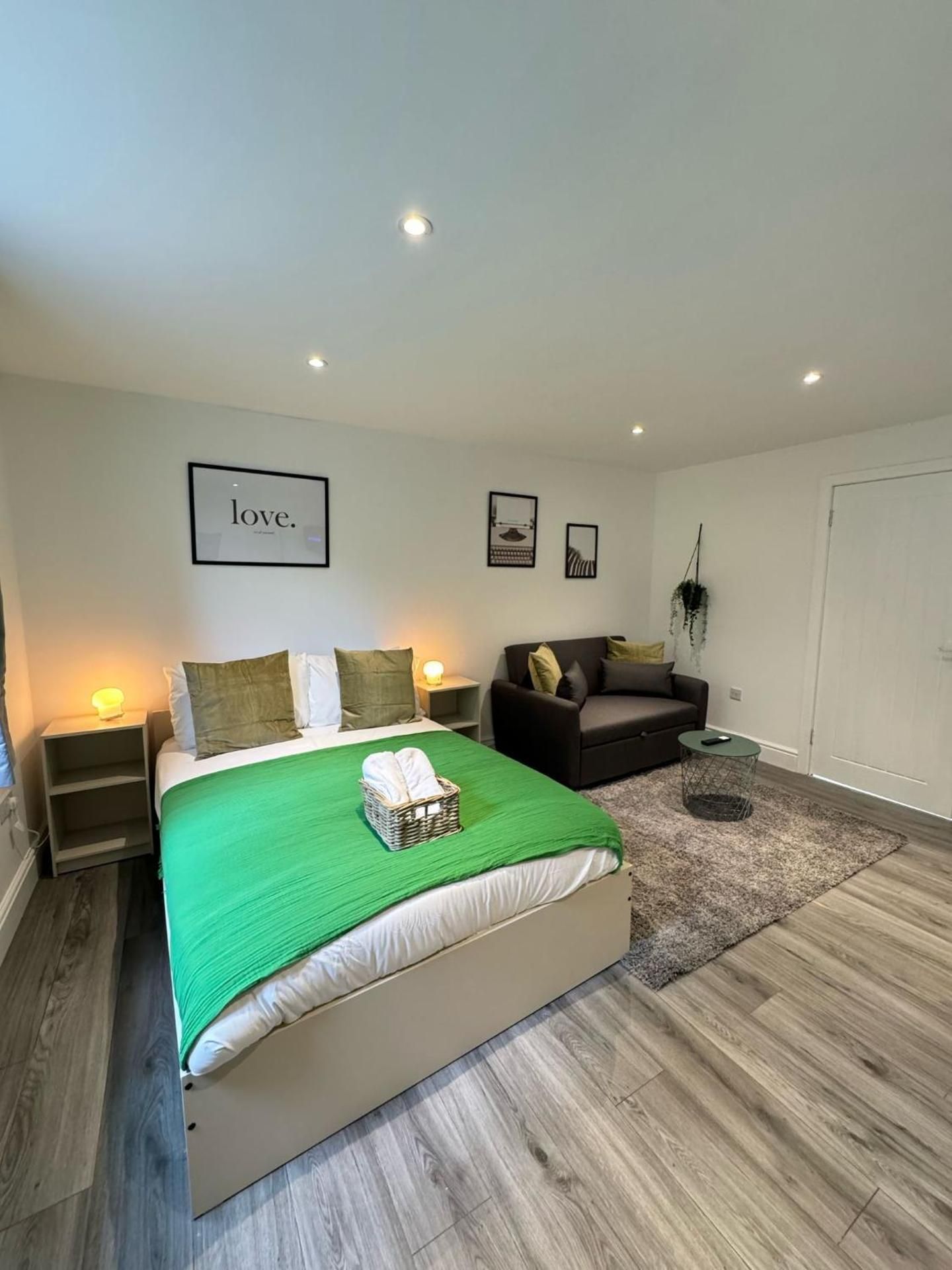 Deluxe Quadruple Room