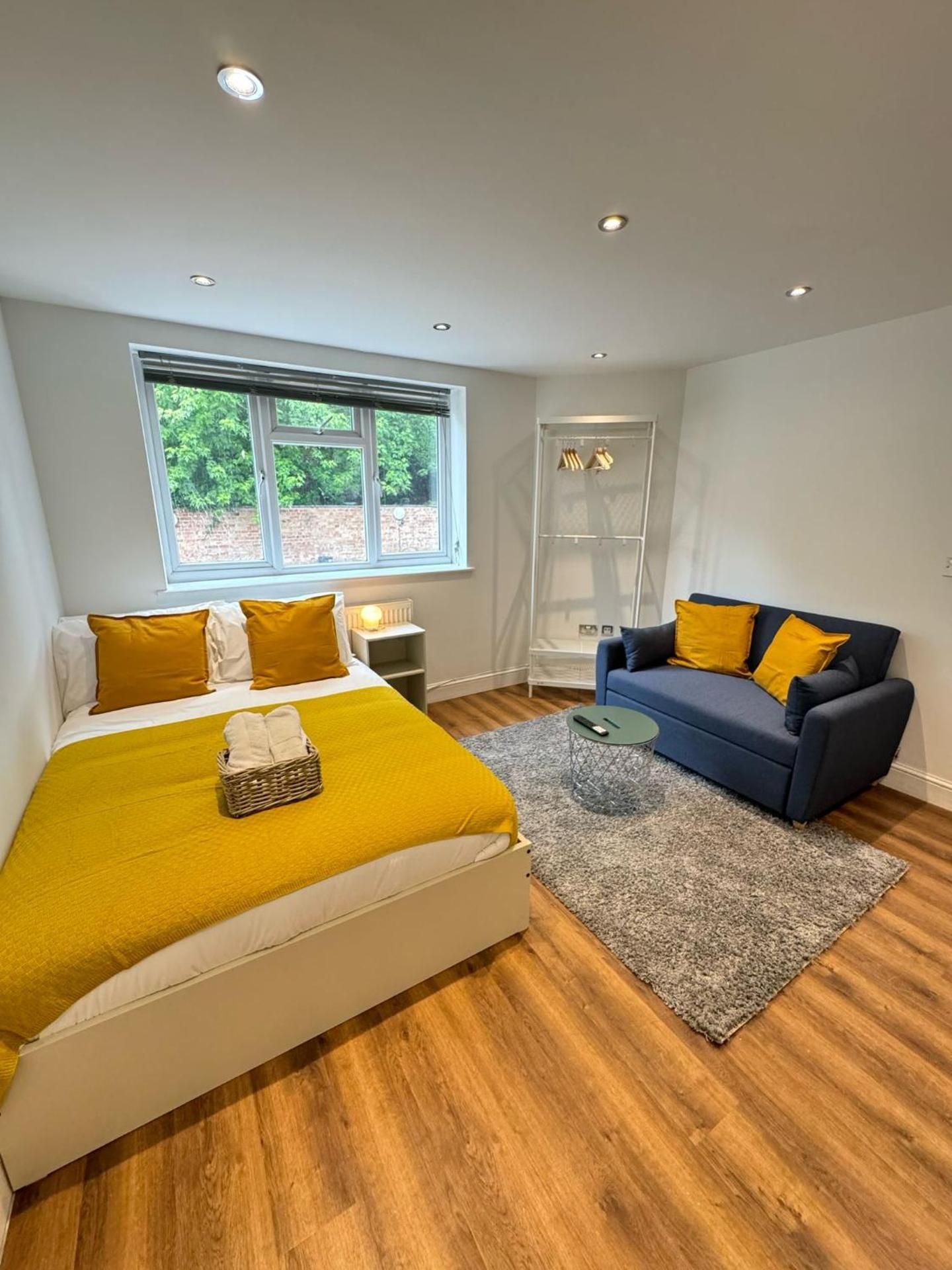 Quadruple Room with Private Bathroom