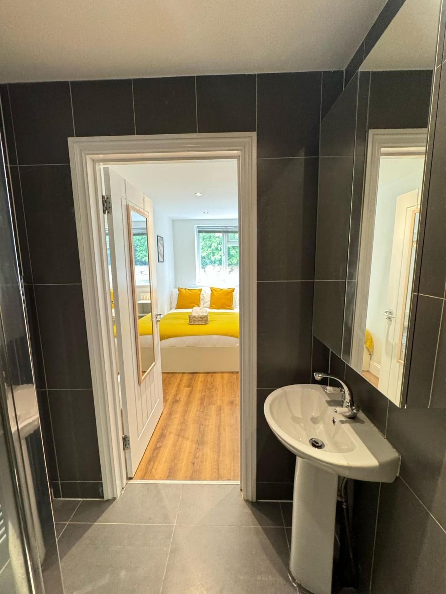 Quadruple Room with Private Bathroom