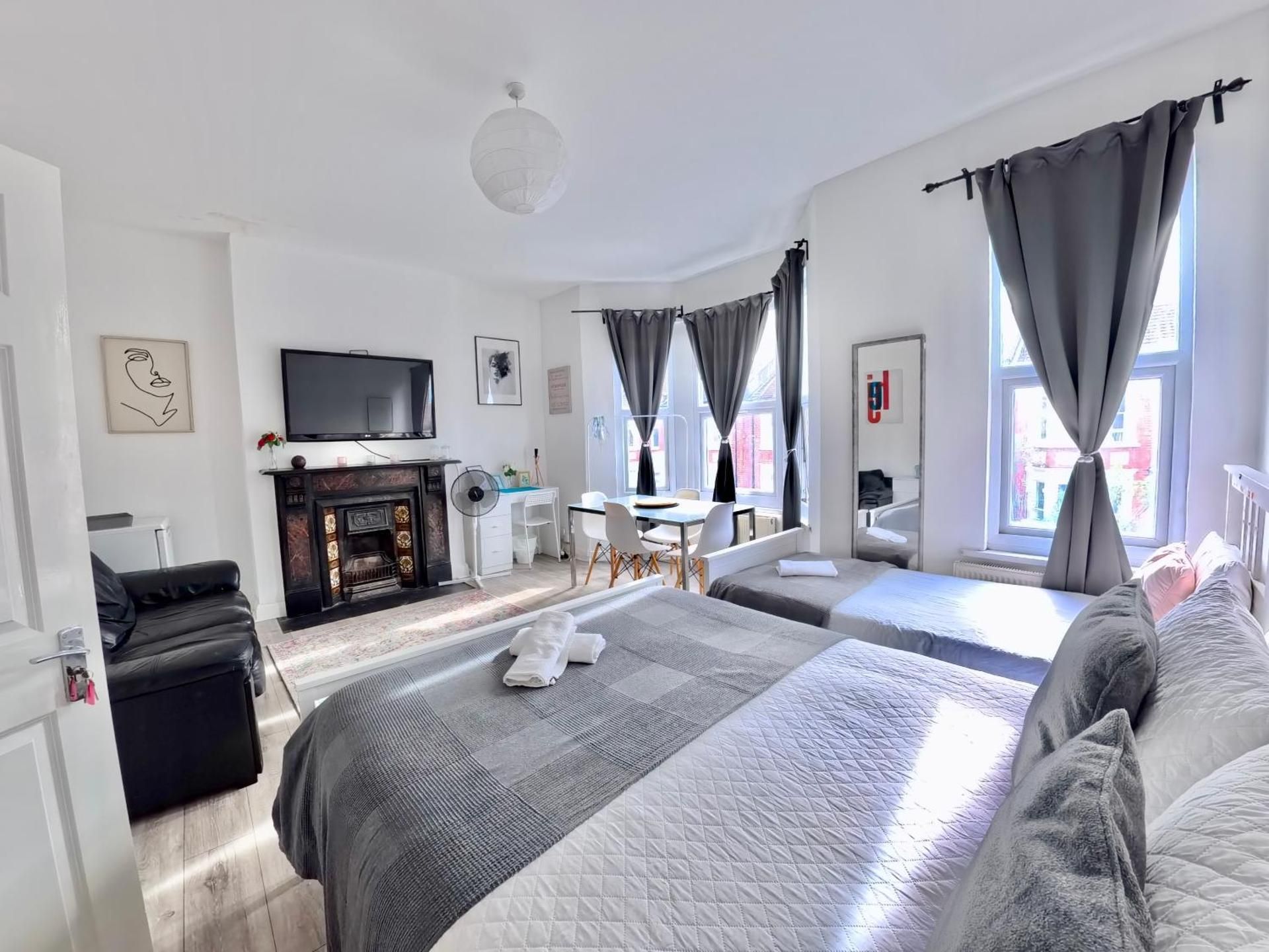 Deluxe King Room