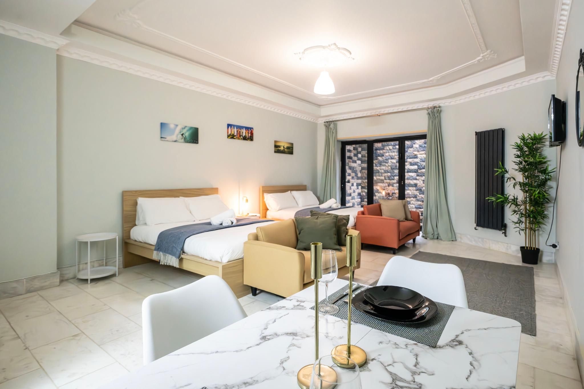 Studio Apartment