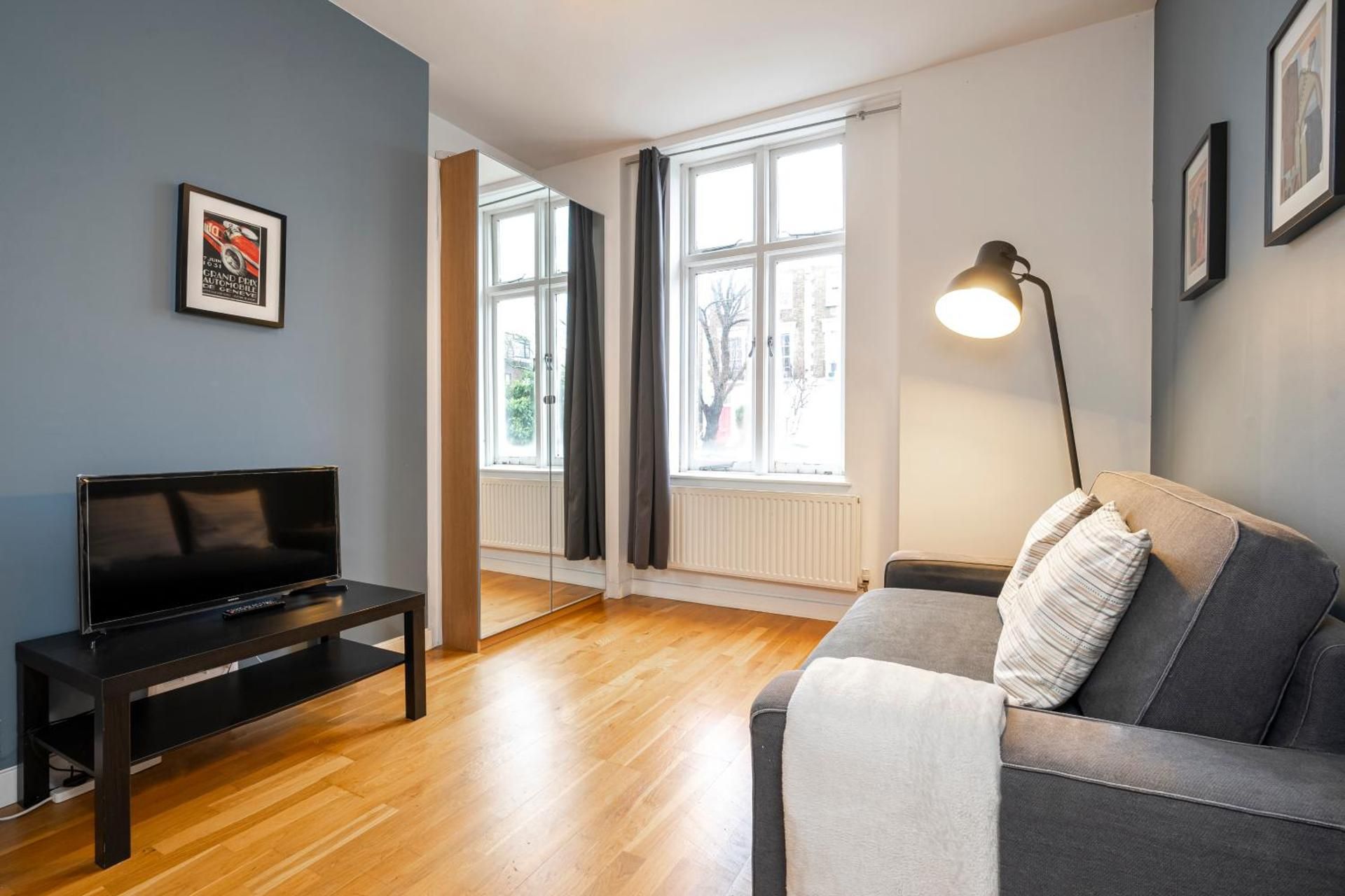 One-Bedroom Apartment