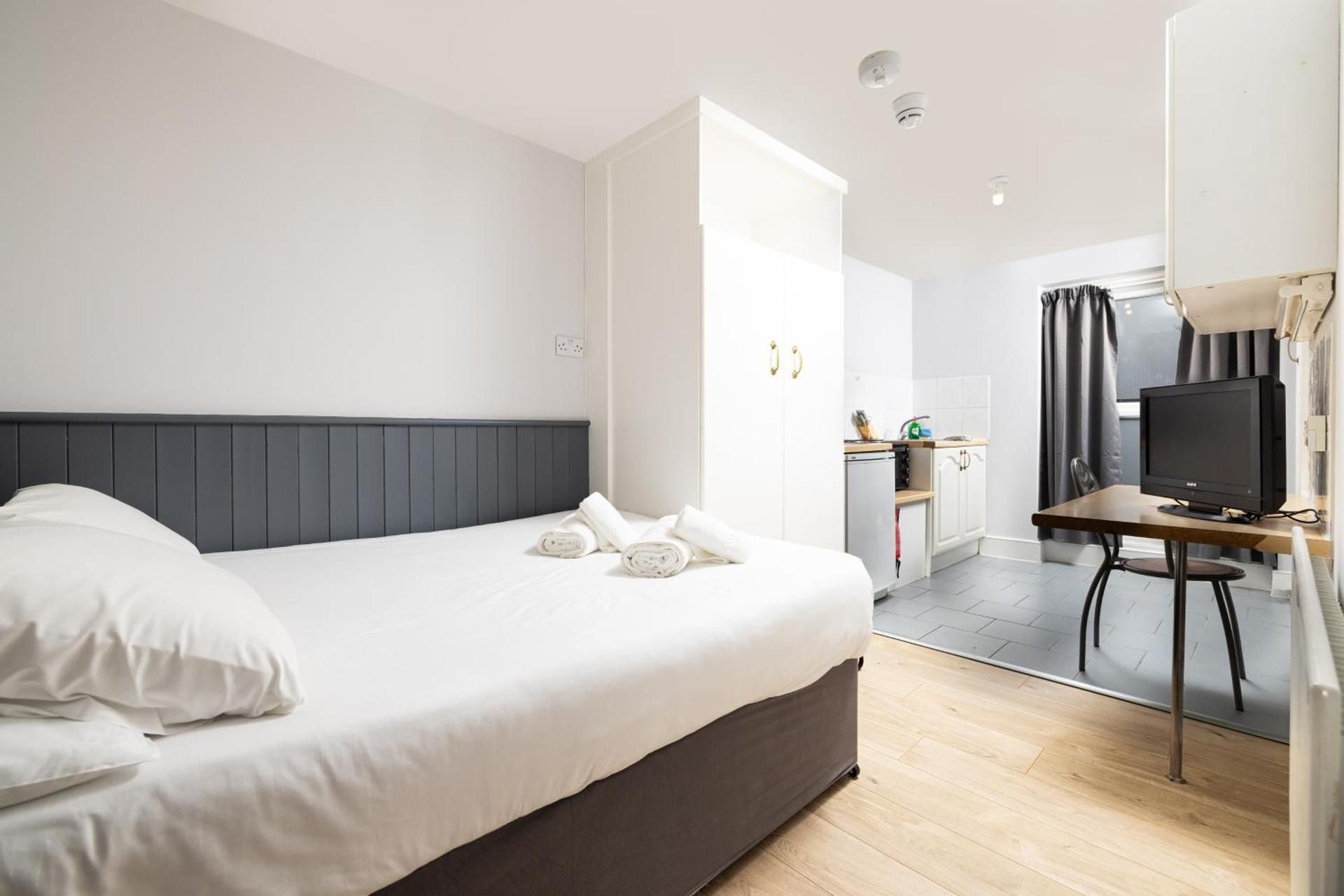 Studio Flat