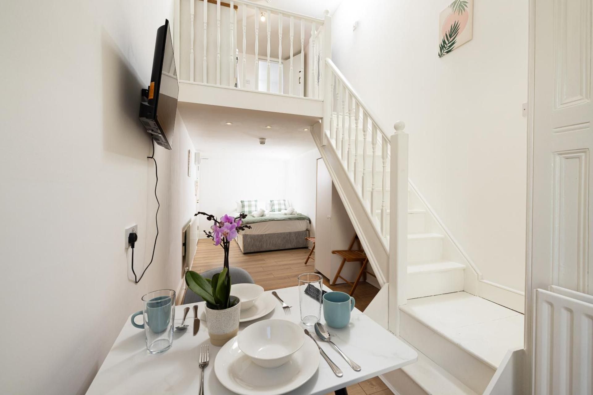 Maisonette Studio