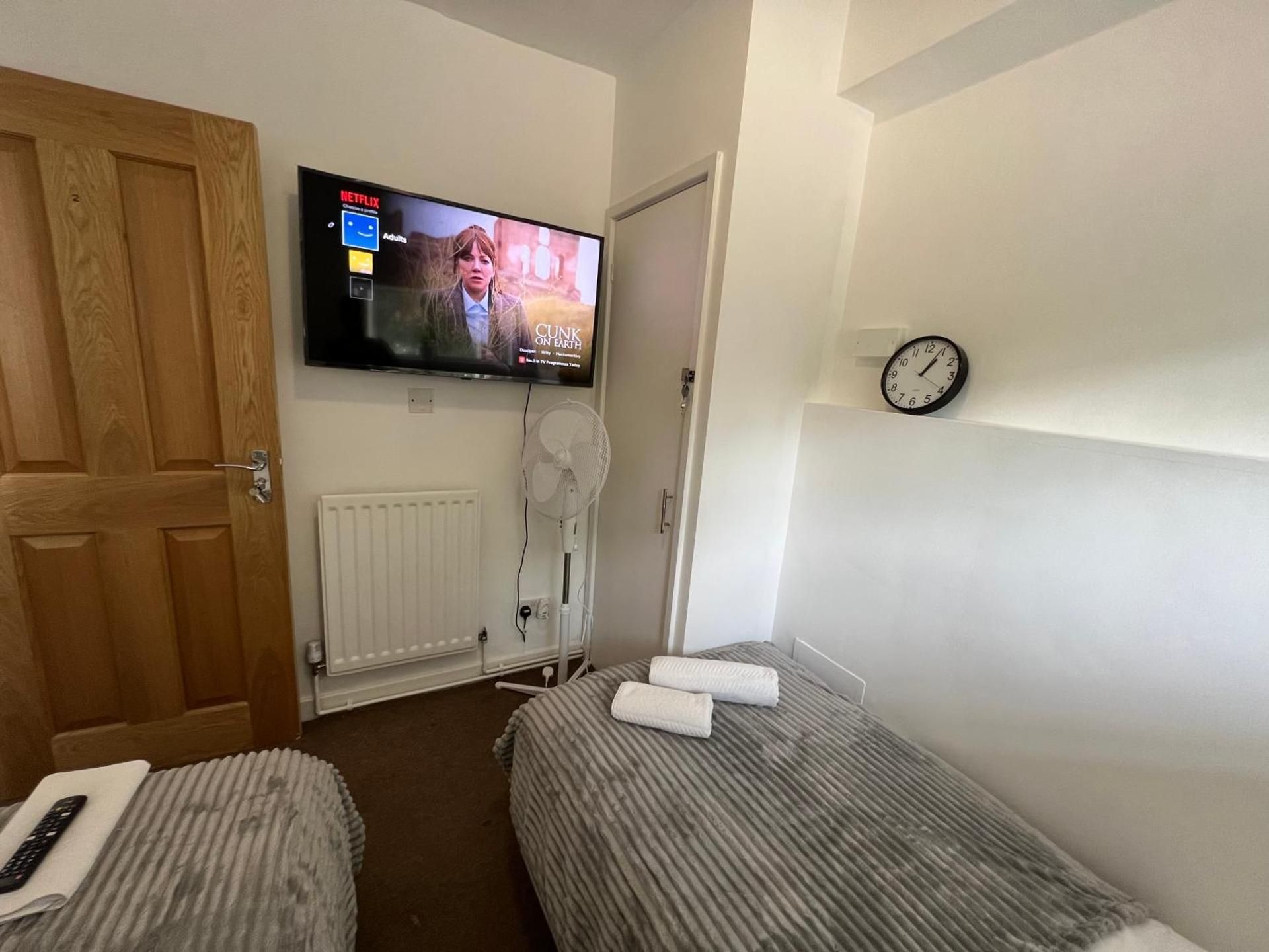 Twin Room with Shared Bathroom