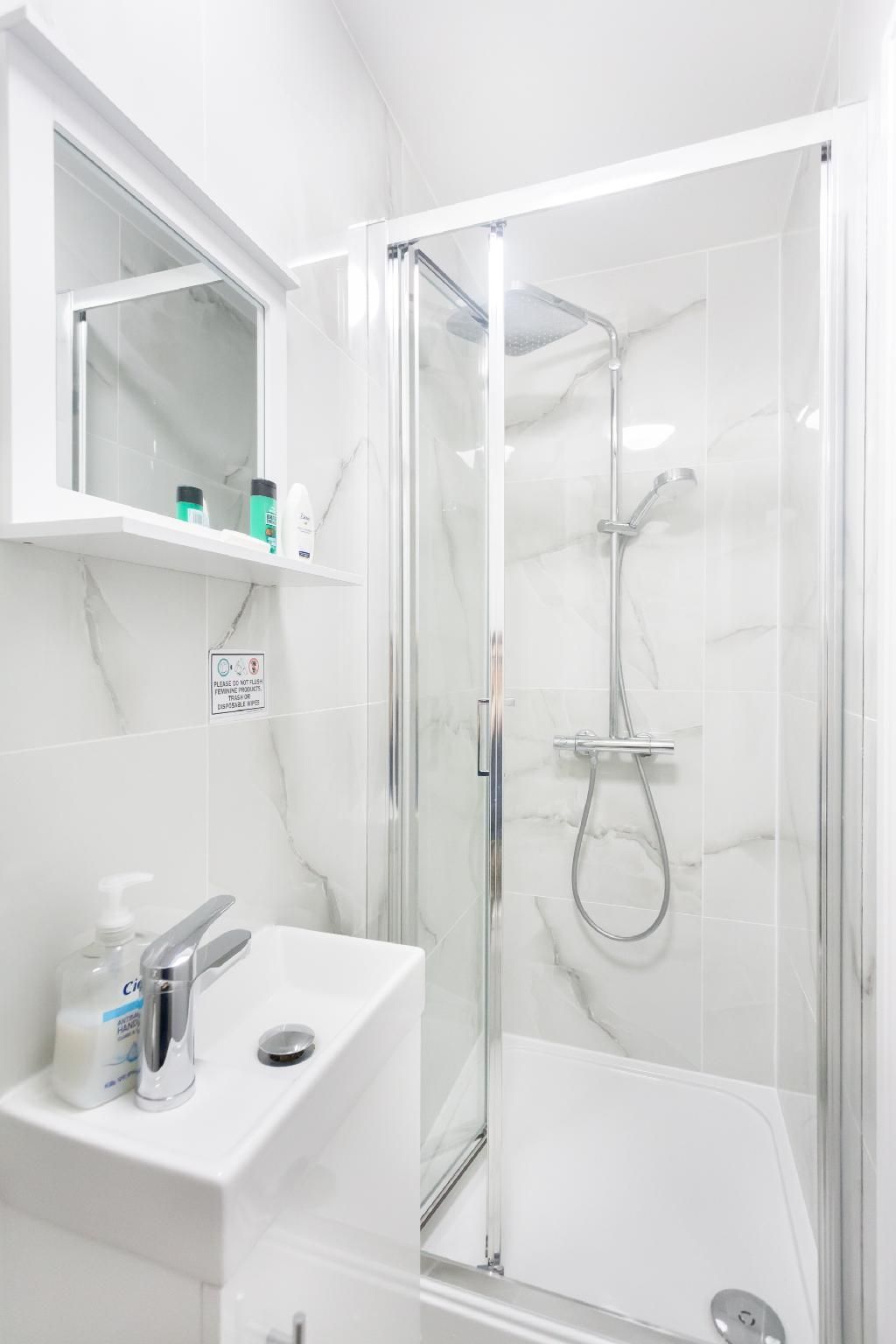 Studio-Standard-Private Bathroom