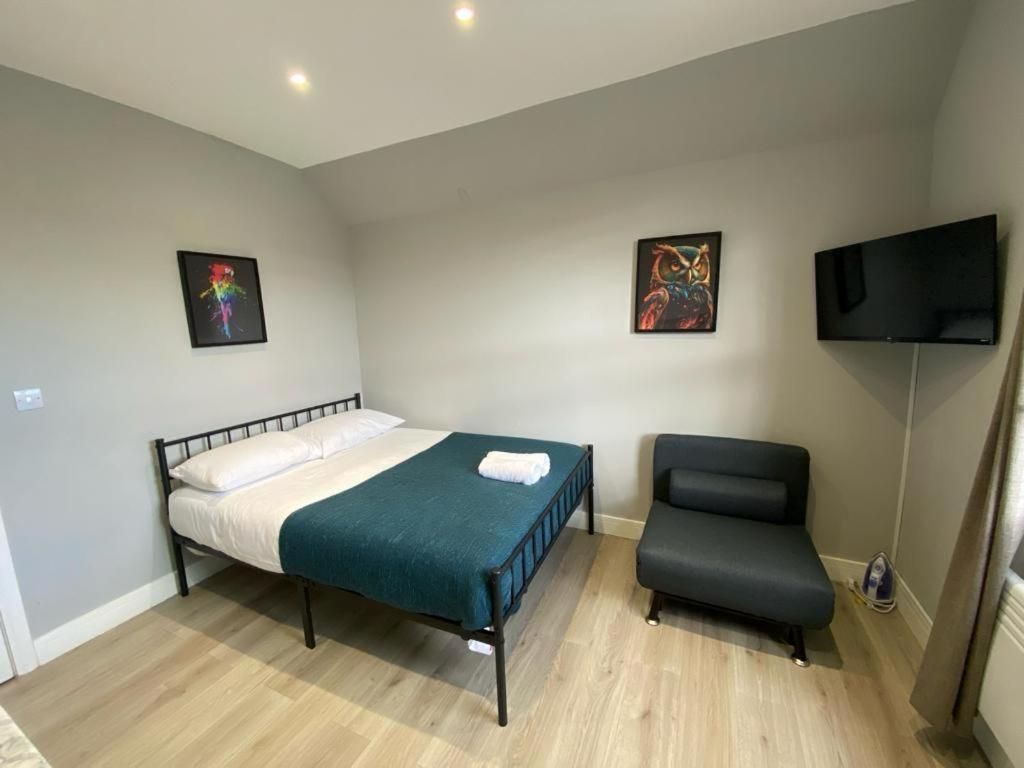 Triple Room with Shared Bathroom