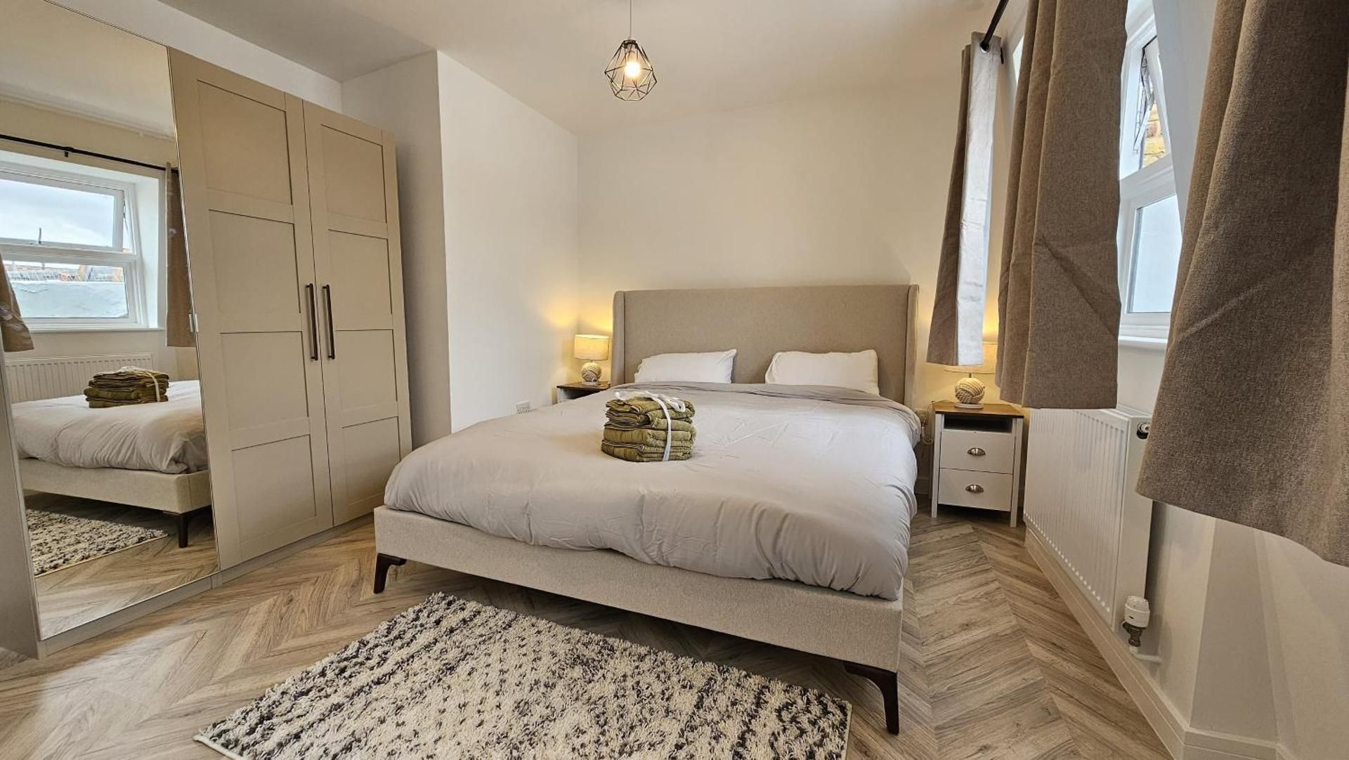One-Bedroom Deluxe Apartment