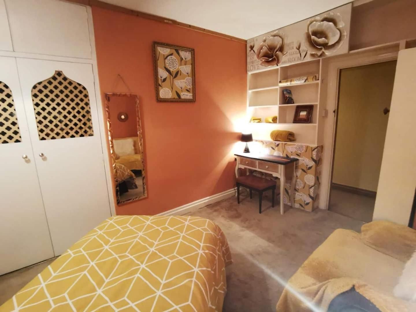 PEACEFUL RETREAT HIDEAWAY SURREY Double Room with Garden View 2
