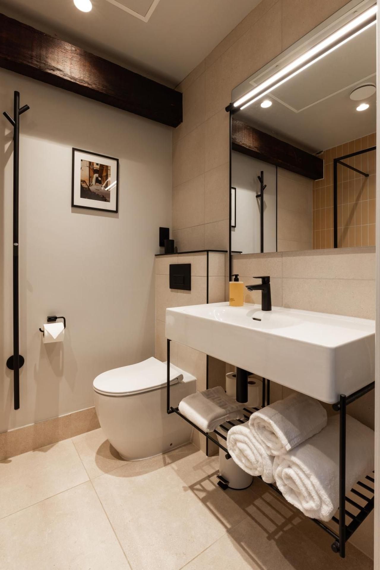 One-Bedroom Superior Apartment