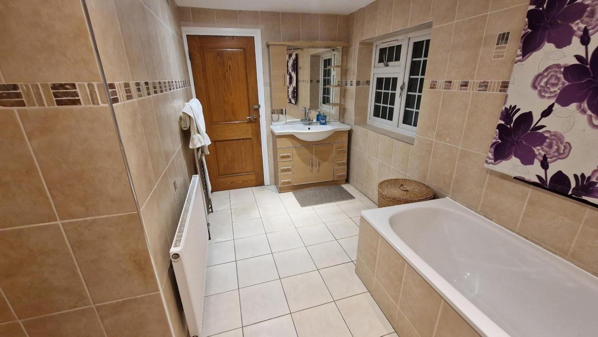 Standard Single Room with Shared Bathroom