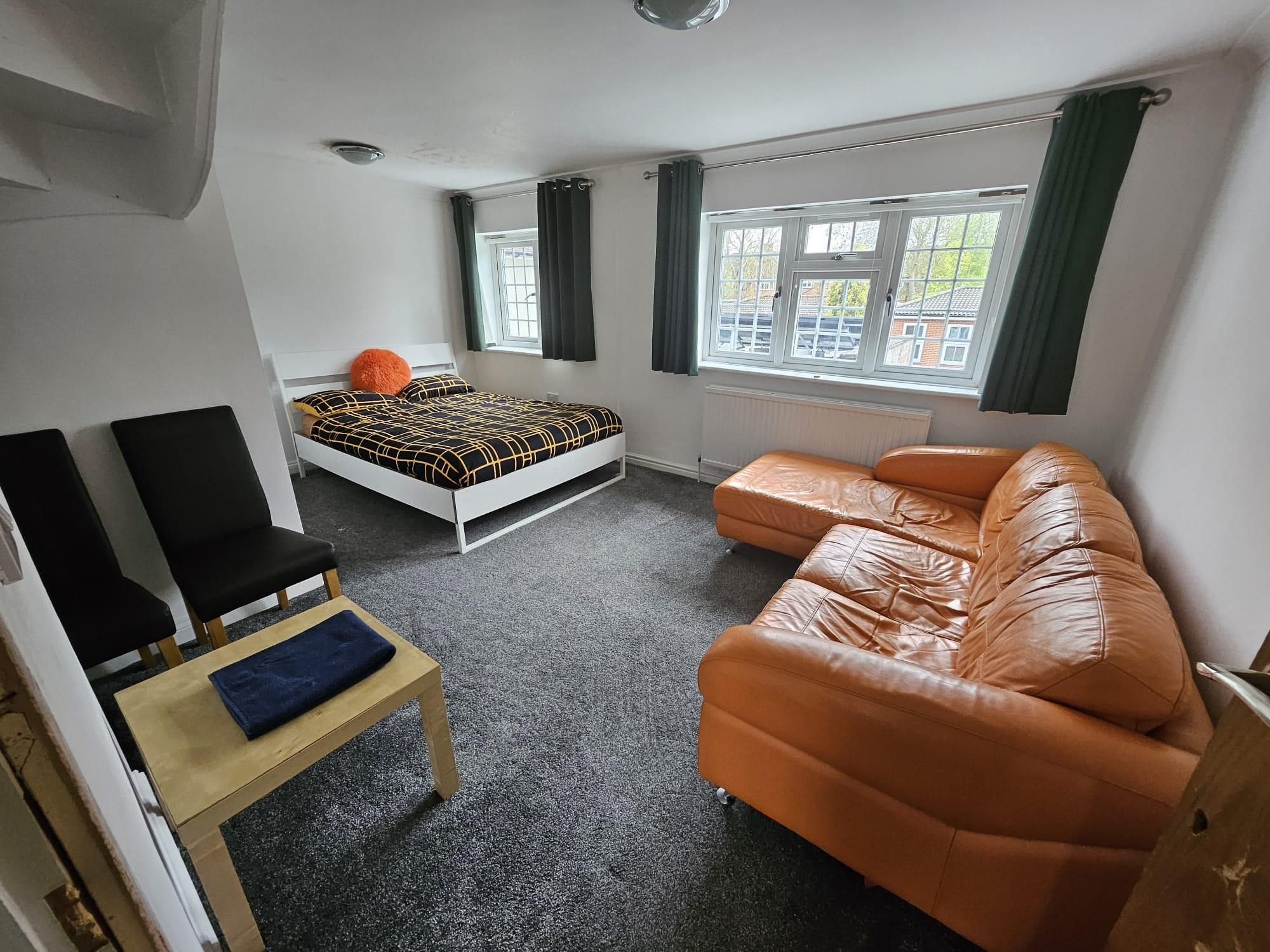 Standard Double Room - Shared