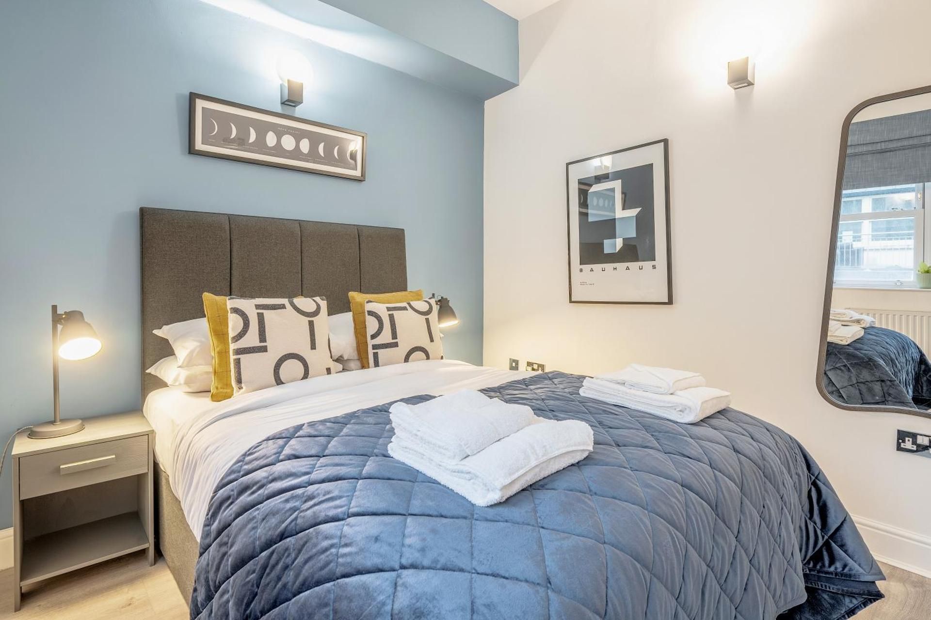 Superior One-Bedroom Apartment