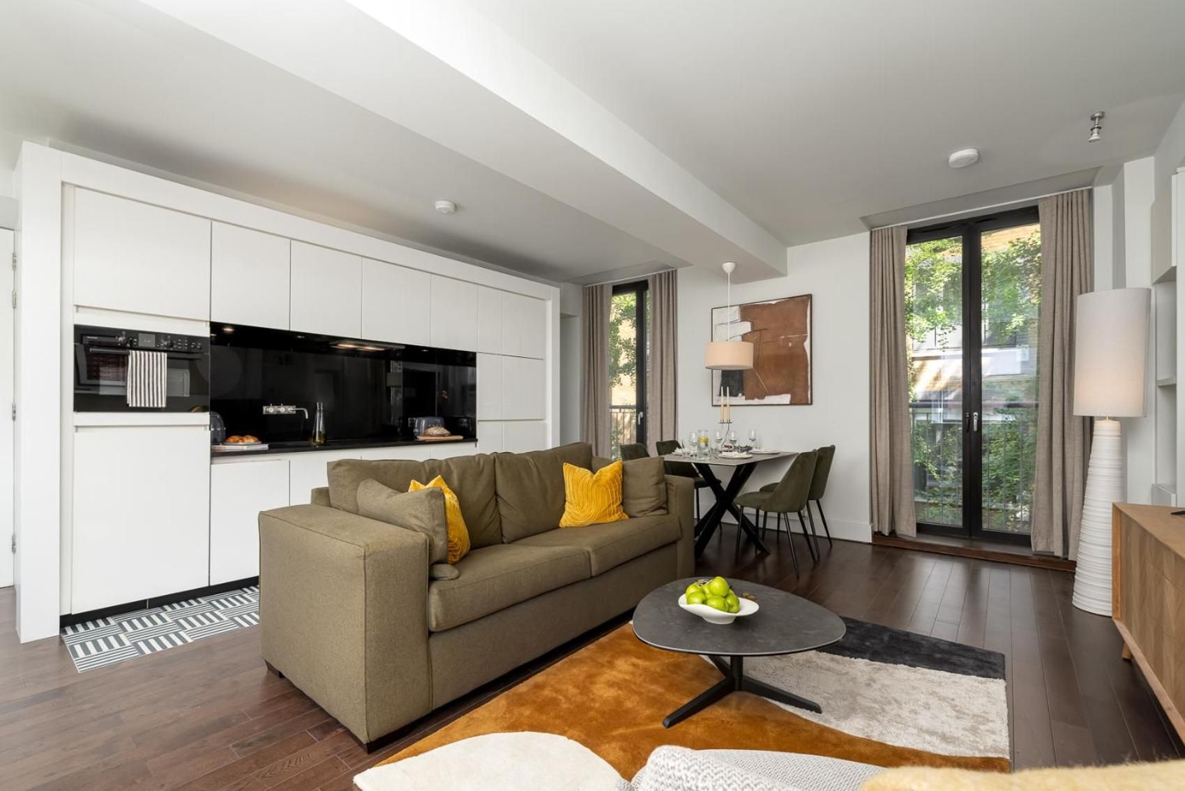 One-Bedroom Premier Apartment