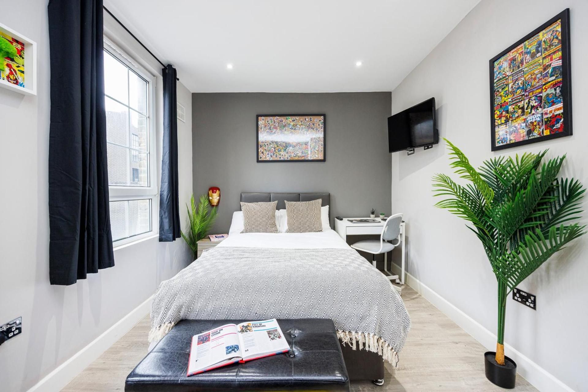 Standard Double Room with Shared Bathroom