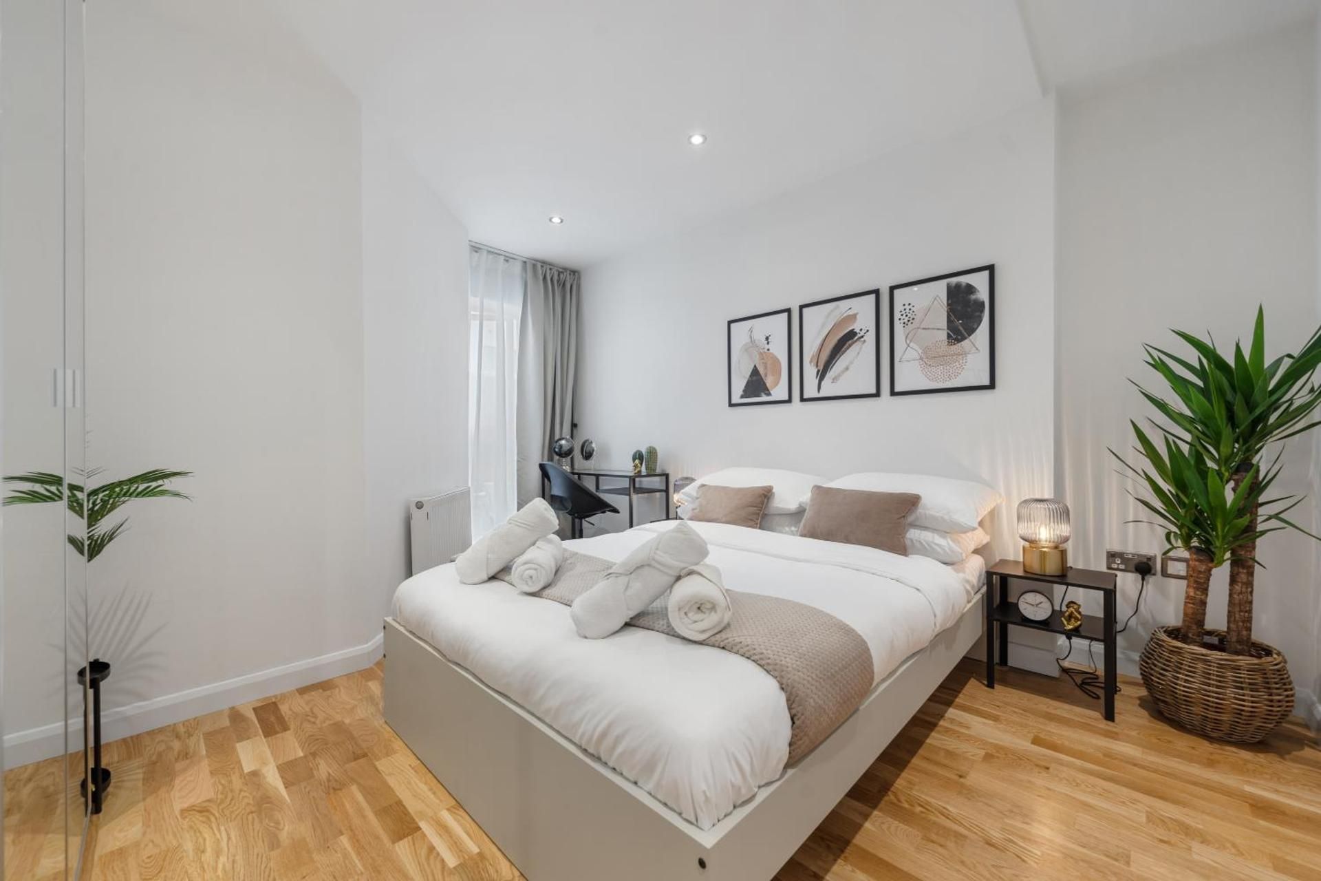 One-Bedroom Apartment