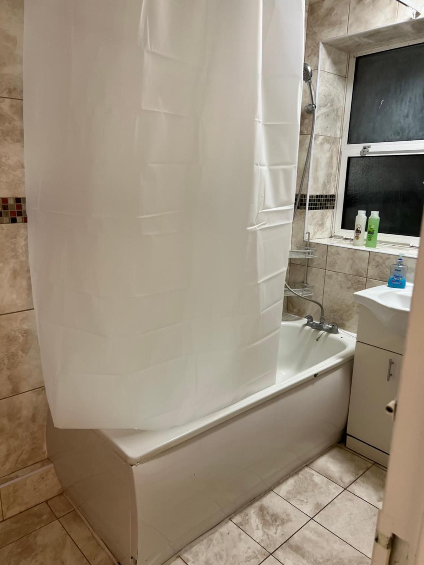 Poplar Canary Wharf O2 Excel London Double Room with Garden View