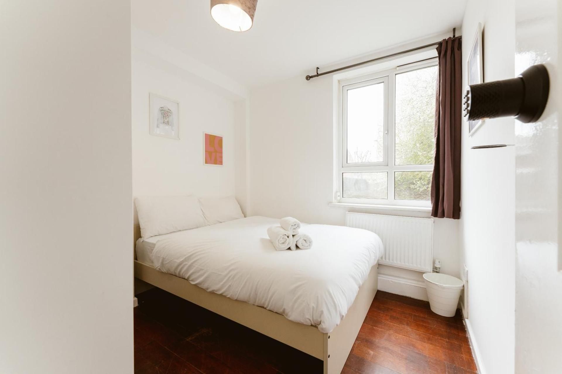 Double Room with Shared Bathroom Room 1